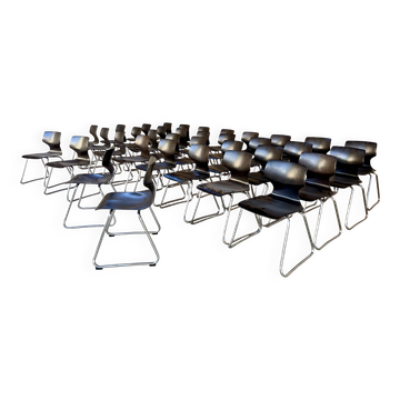 ✨ Set of 100 black Pagholz Flototto chairs – Chrome tubular frame