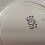 4 dinner plates