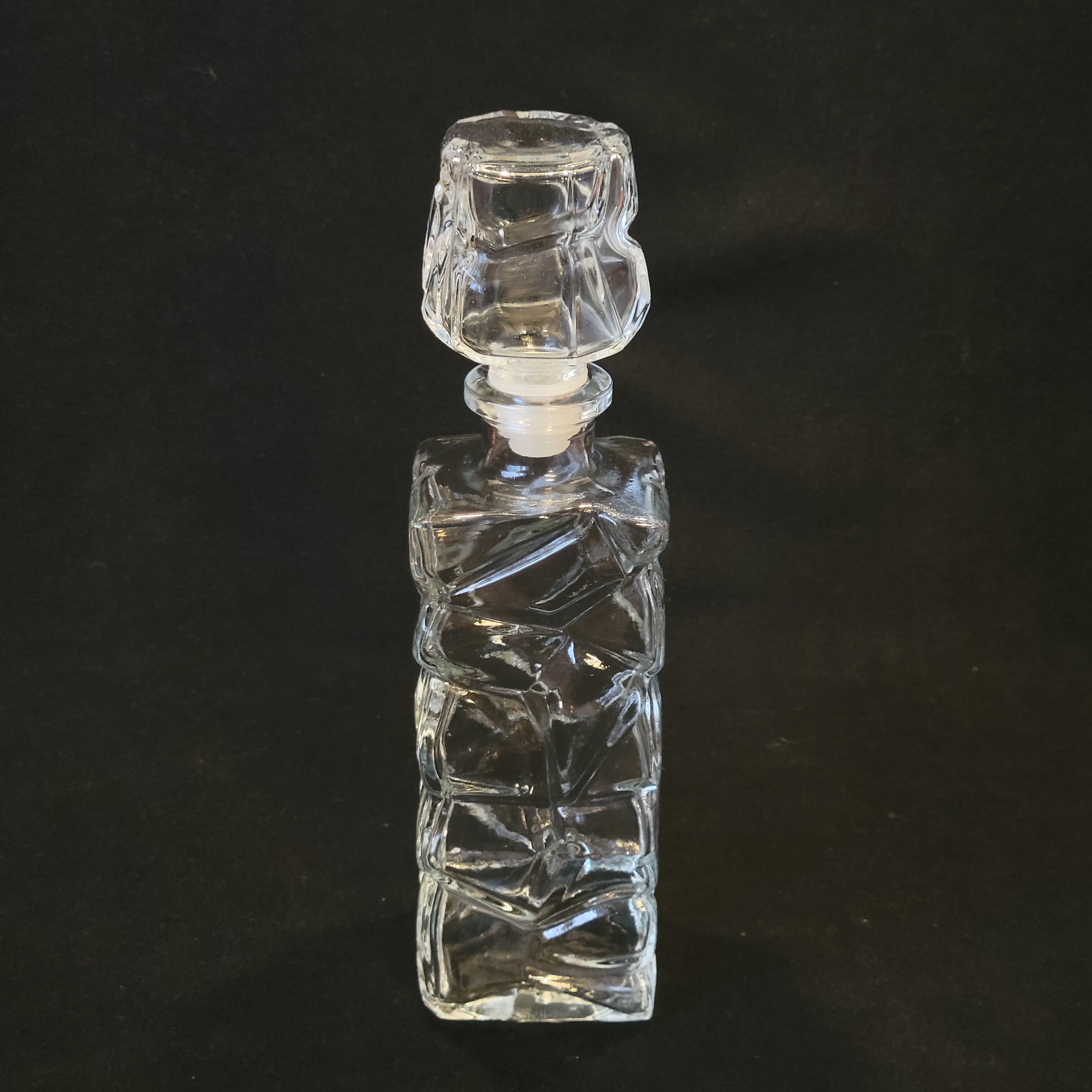 Glass whisky decanter 400 ml