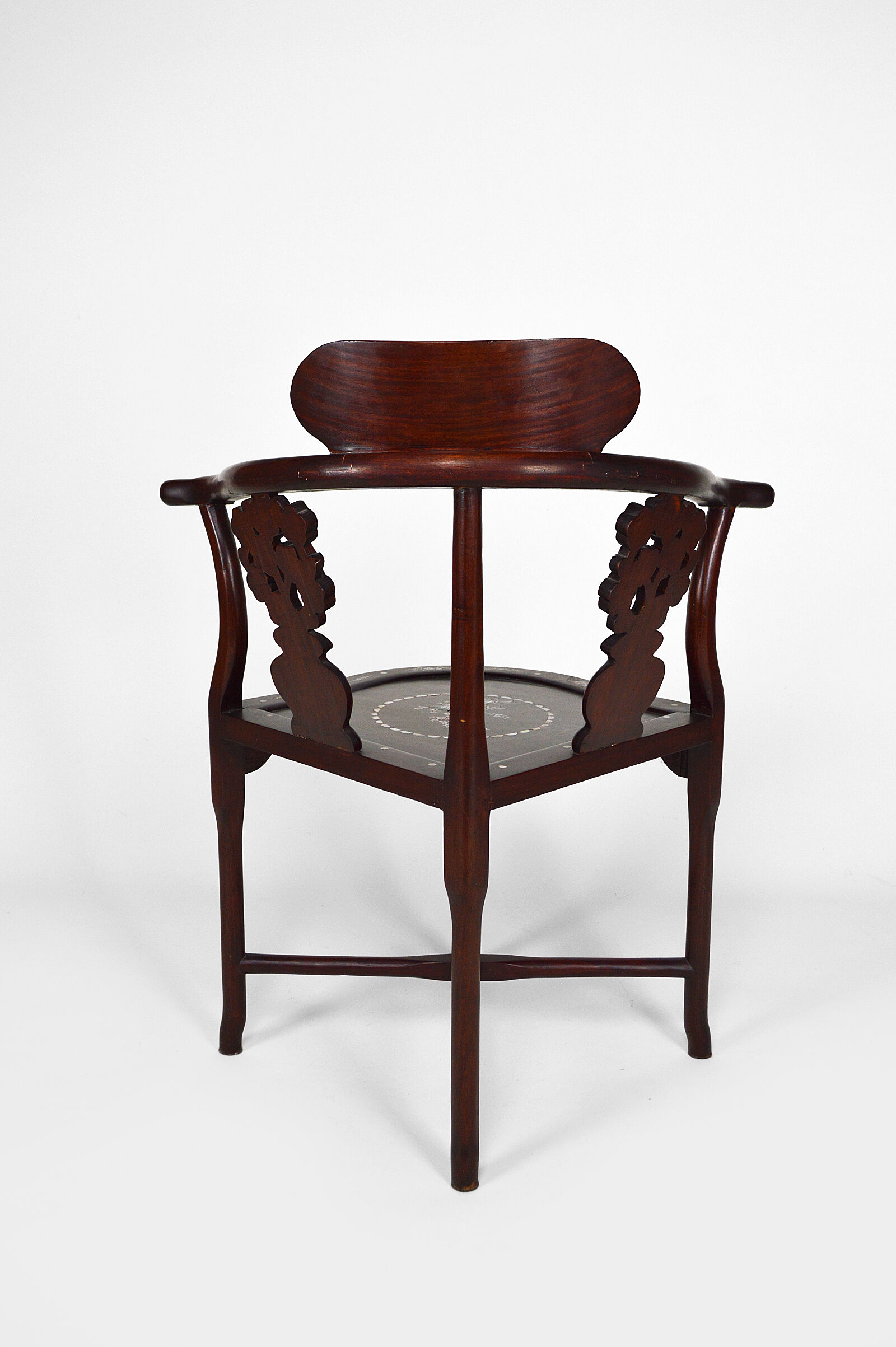 4 Asian armchairs in carved wood and mother-of-pearl inlaid, early twentieth century