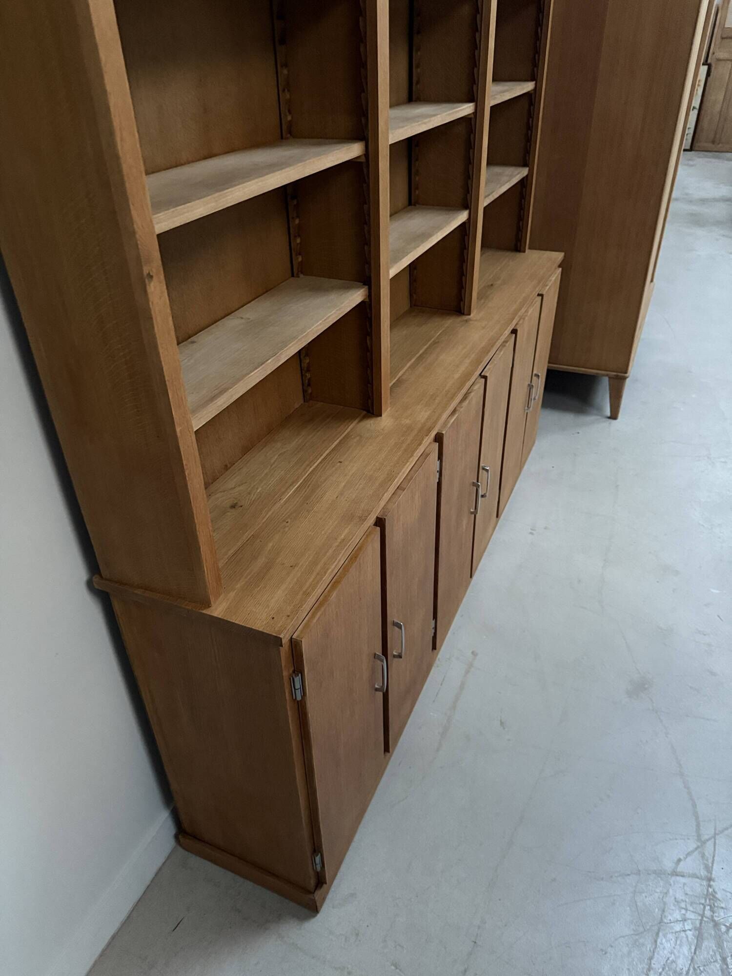 Mid-century oak library (renovated)