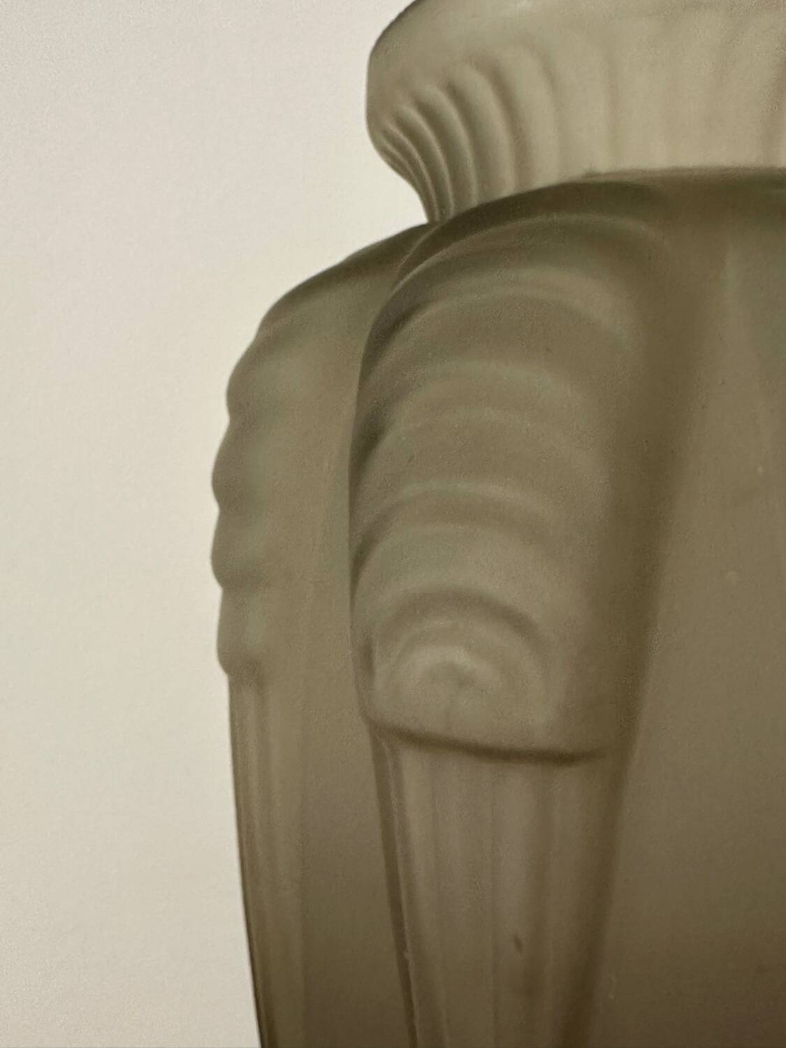 Art deco vase signed Espaivet France vintage