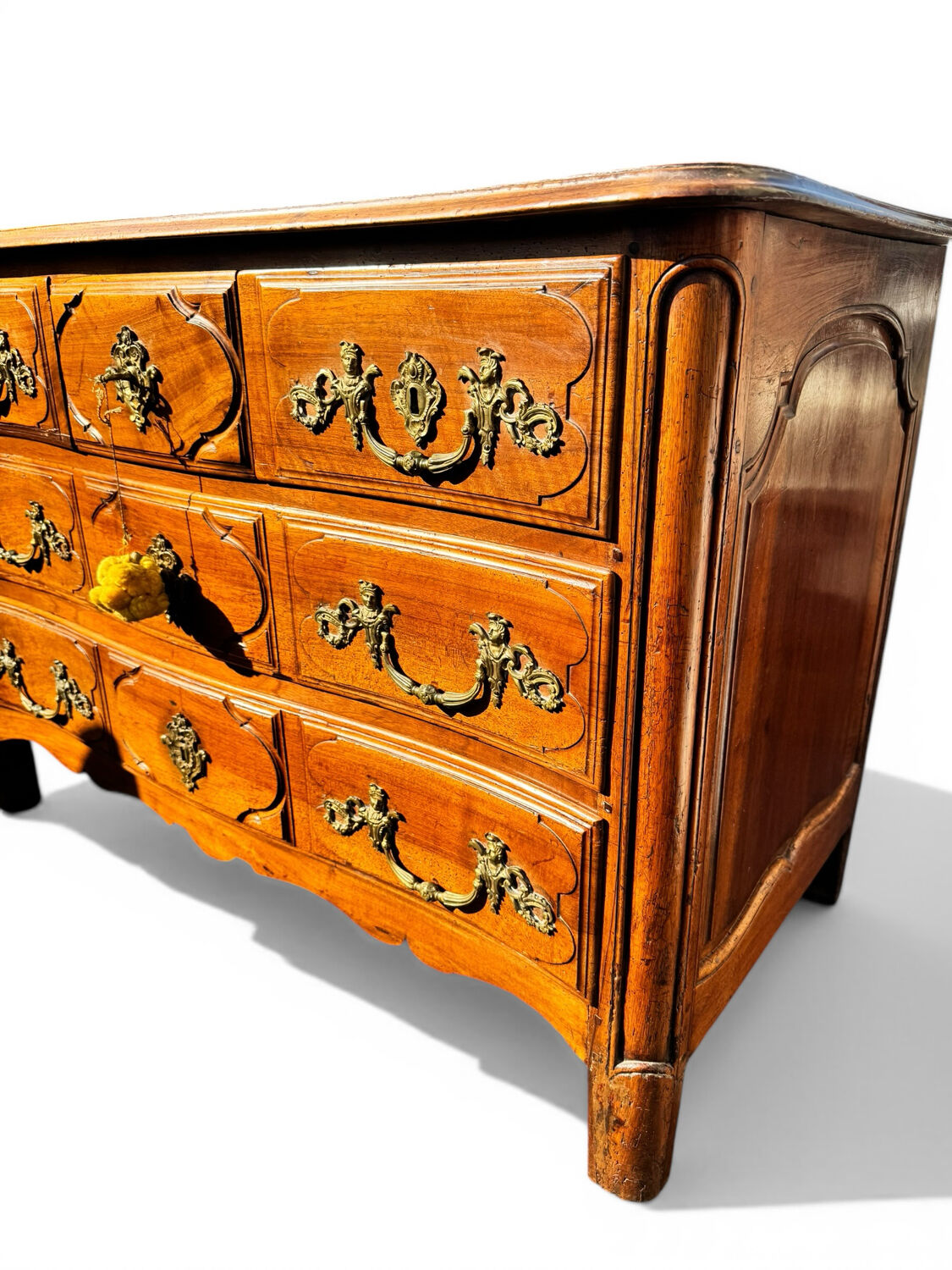Parisian commode from the Louis XIV – Louis XV period, 18th century.
