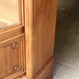 Armoire en noyer vers 1880