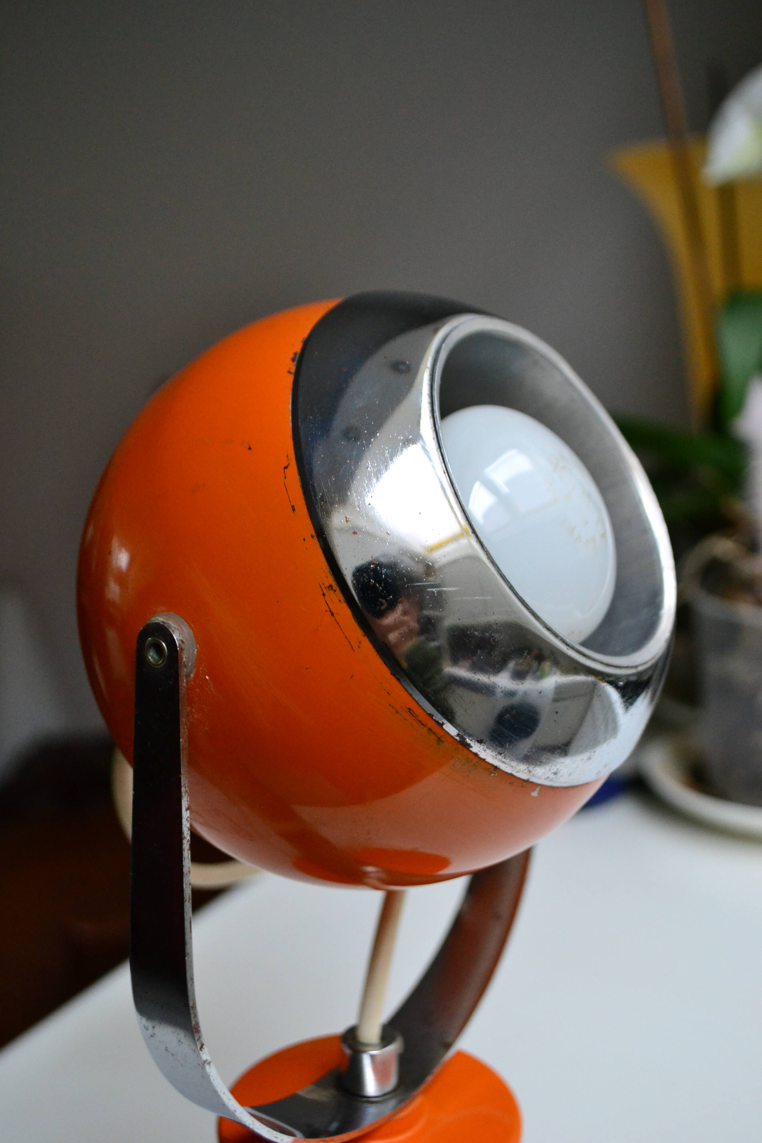 Eye ball lamp Goffredo Reggiani style 60s