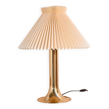 Danish HEMI table lamp from the 1960s with gilded metal structure and ivory