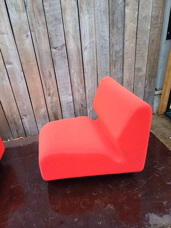 Vintage modular Pizza seating element by Don Chadwick for Herman Miller