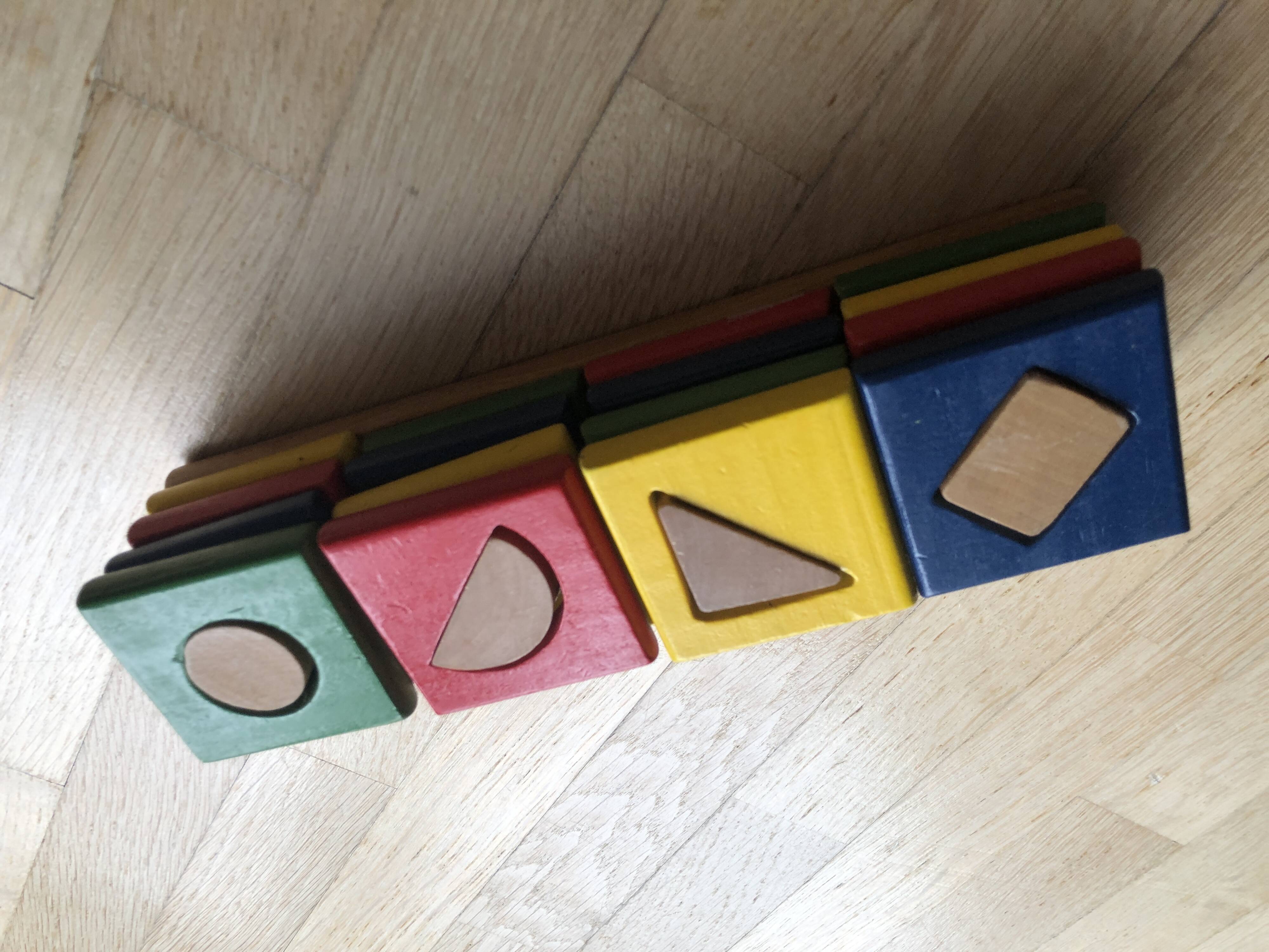 Vintage wood construction game