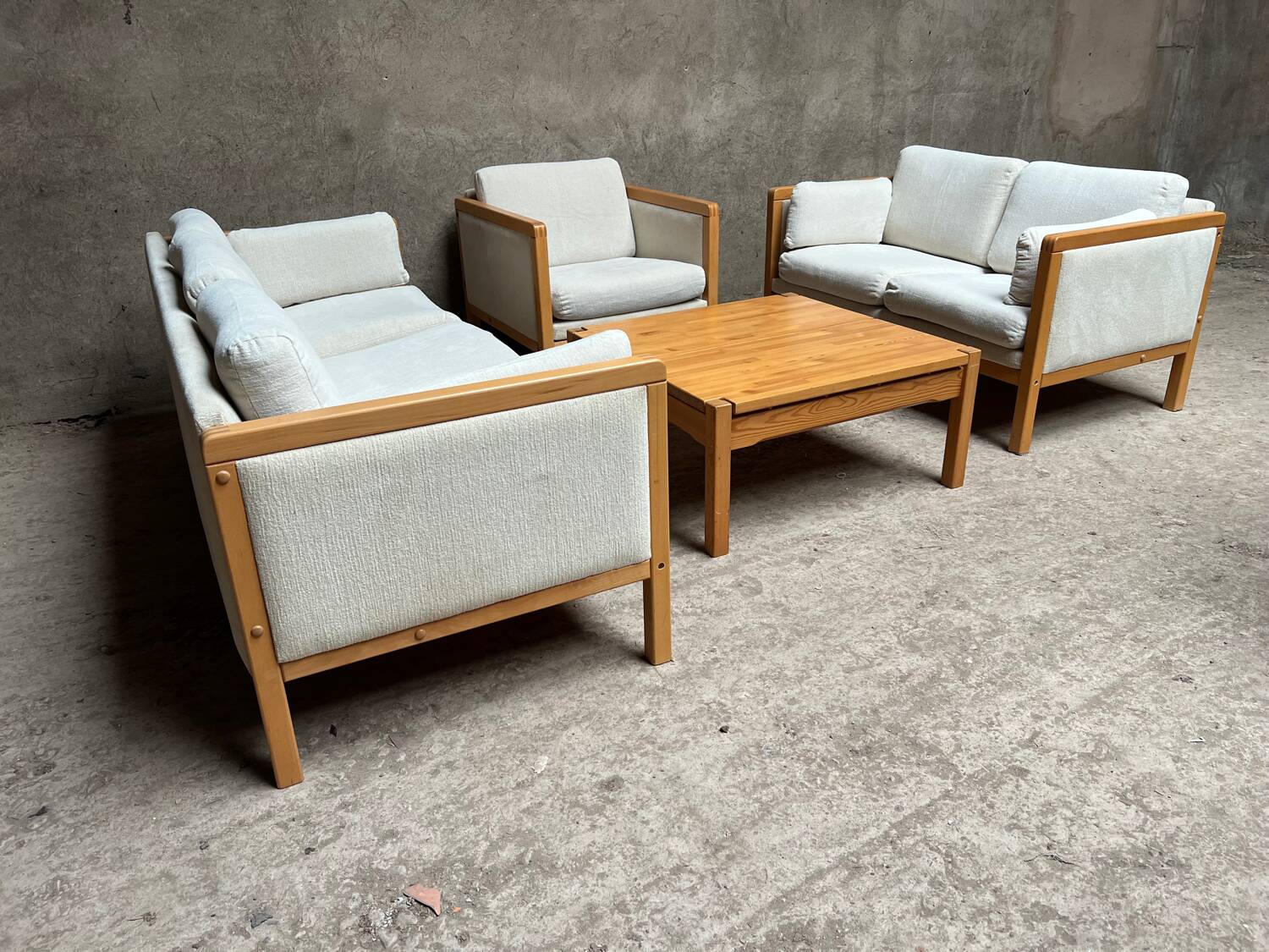 Designer coffee table armchair sofa set 1980