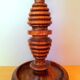Lampe en bois tourné
