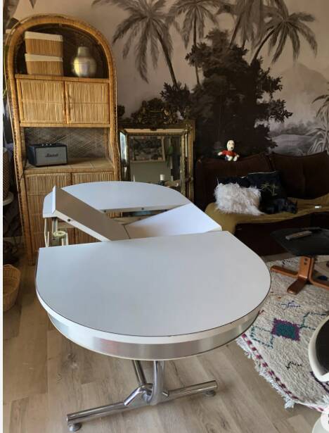Vintage 70s Formica and chrome table
