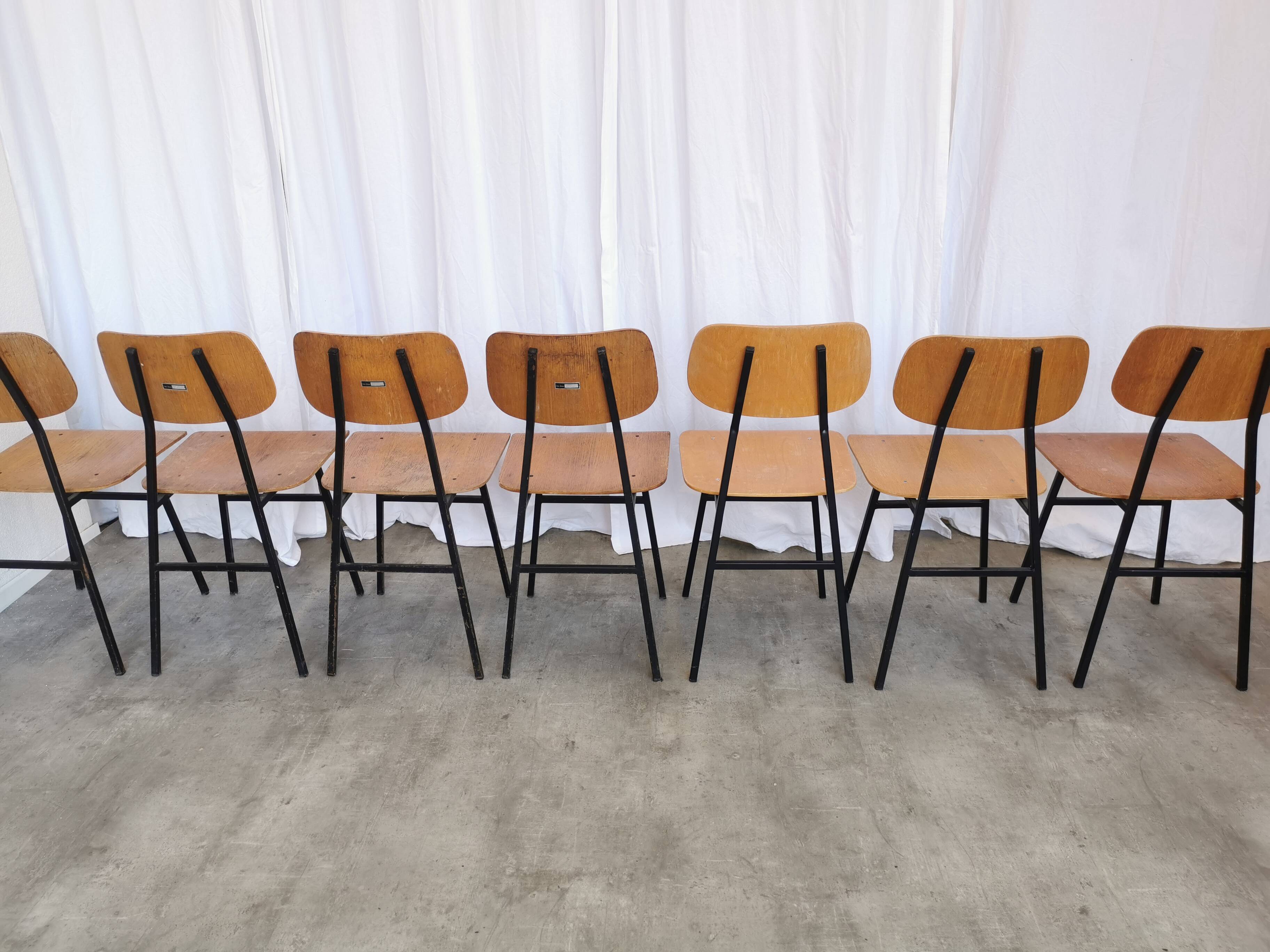 Set of 7 vintage school chairs by stol kamnik / 1970s yugoslavia / mid-cent