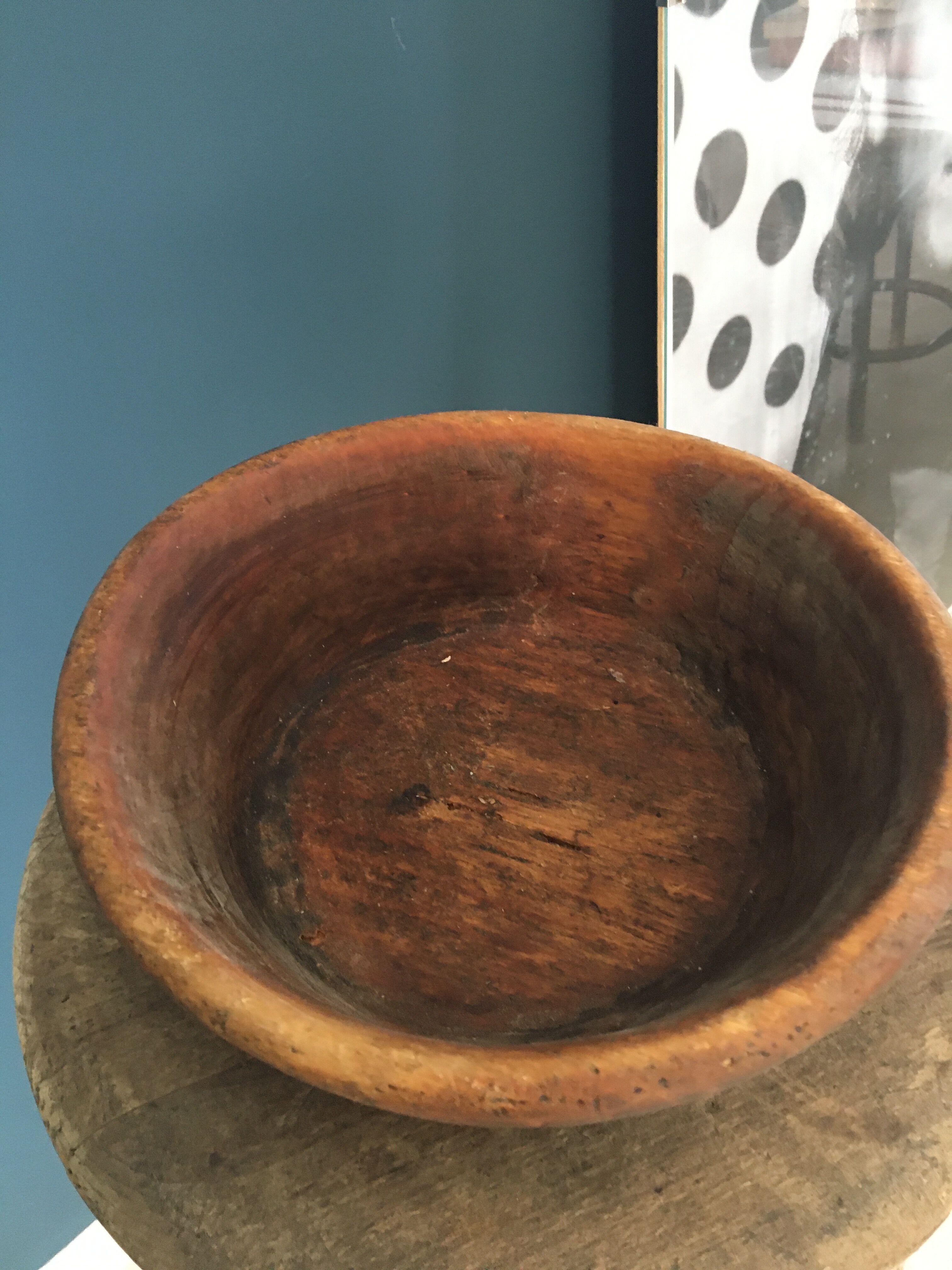 Crafted raw wood jatte