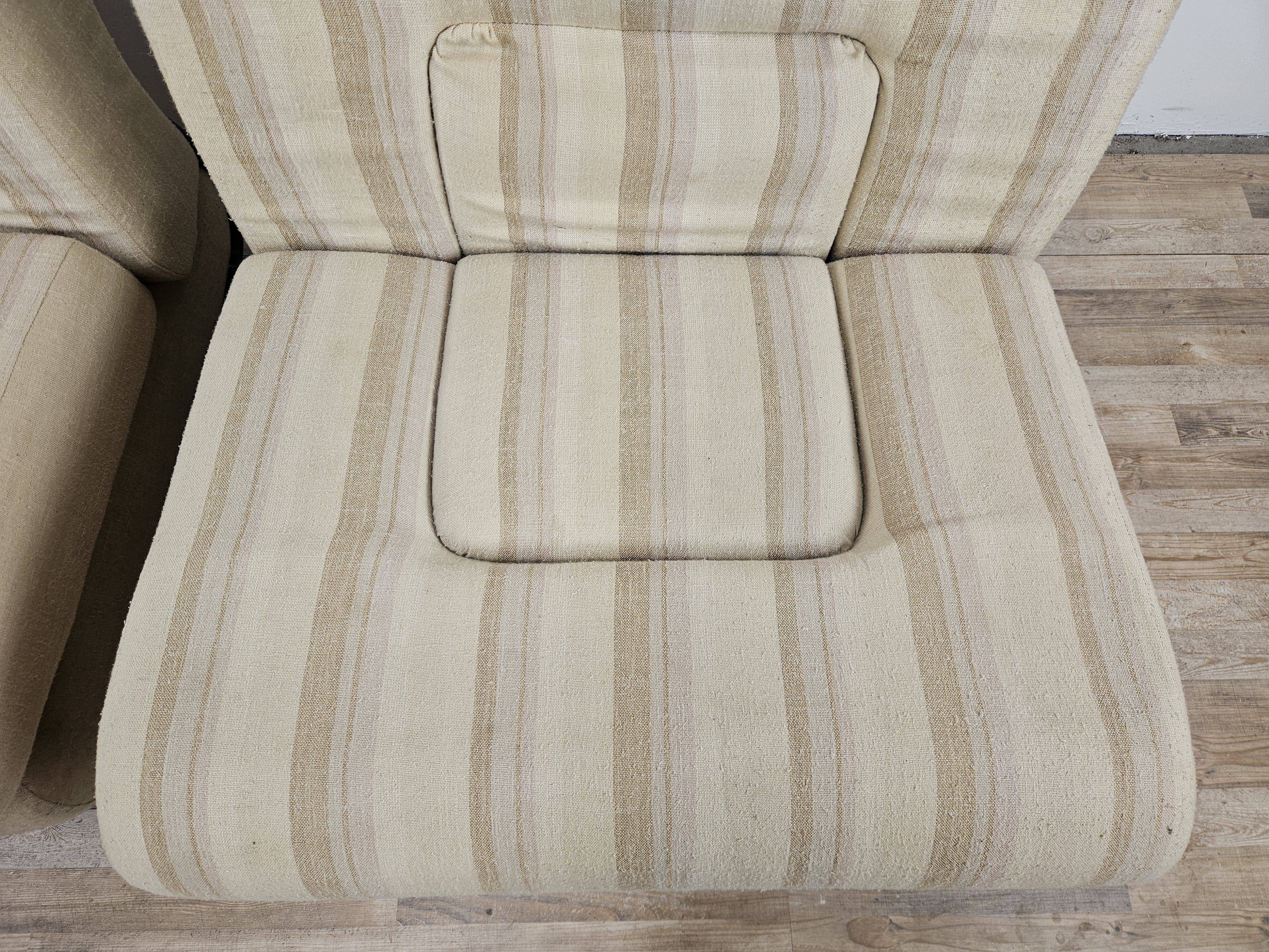 Fauteuils italiens du milieu du siècle en bois et tissu