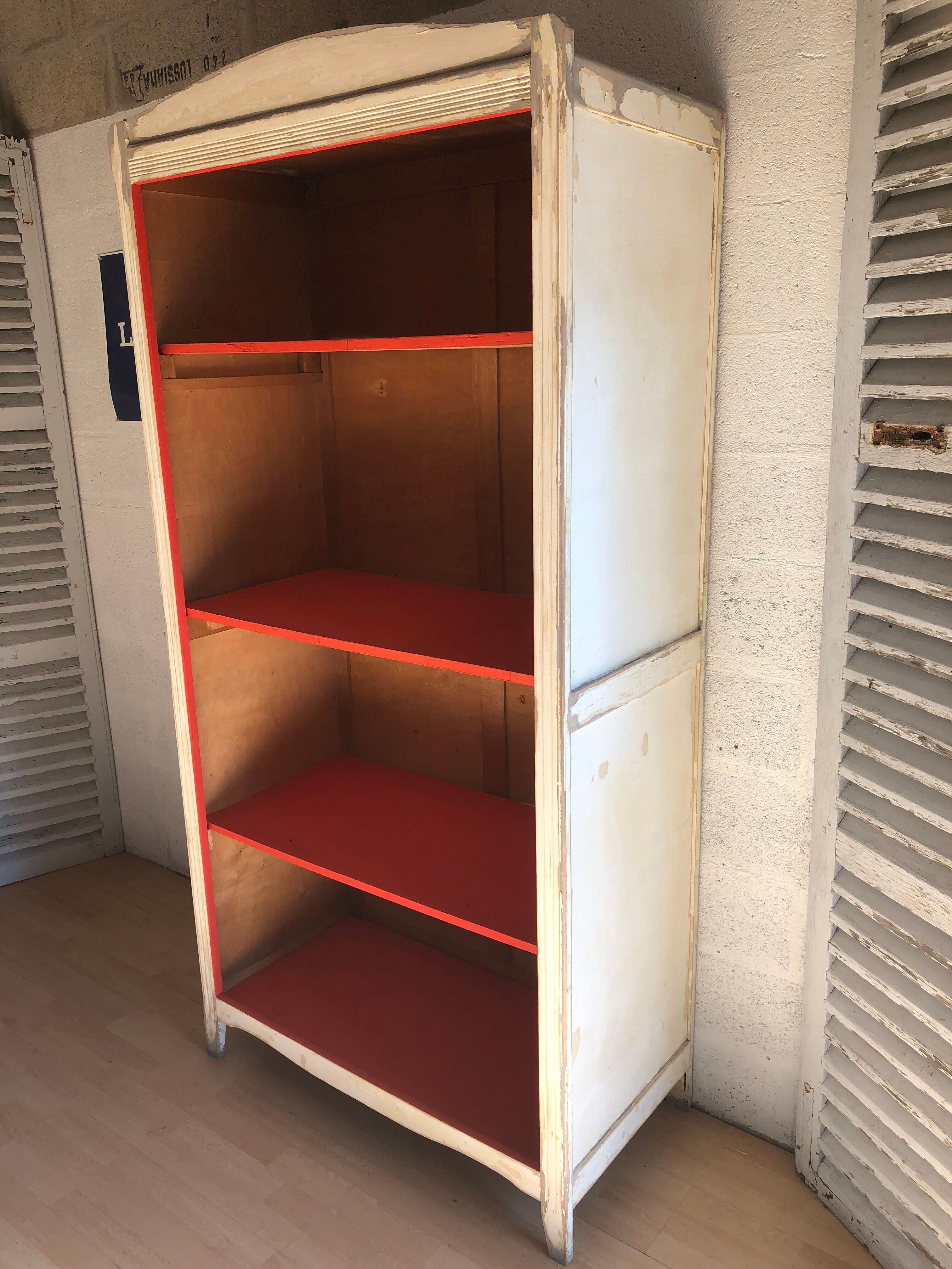Vintage library