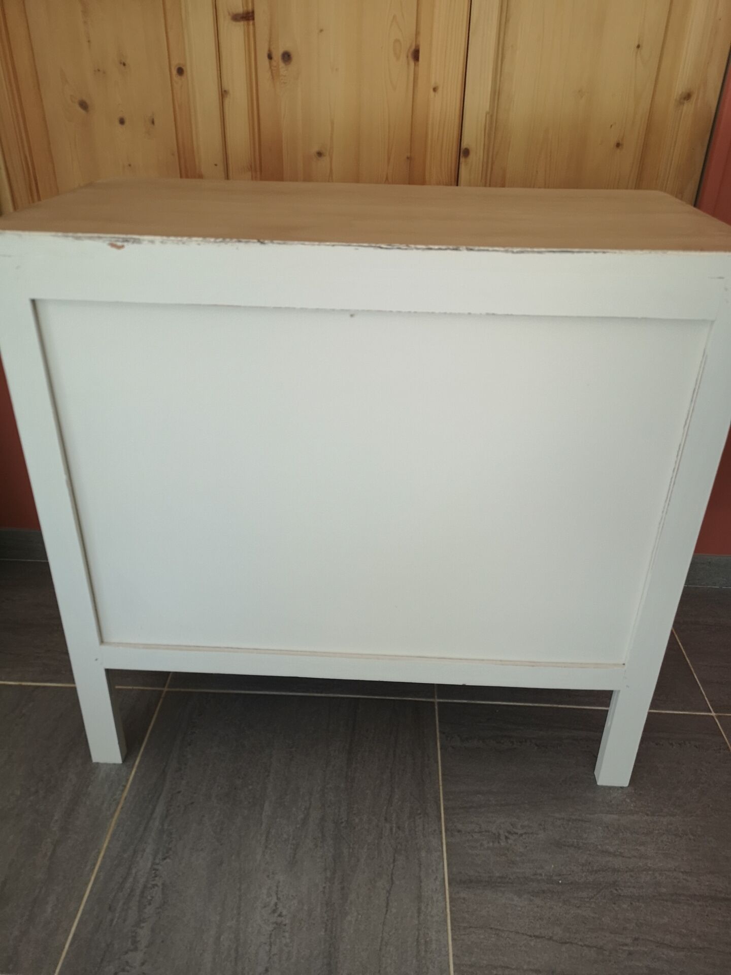 Shabby chic chest of drawers