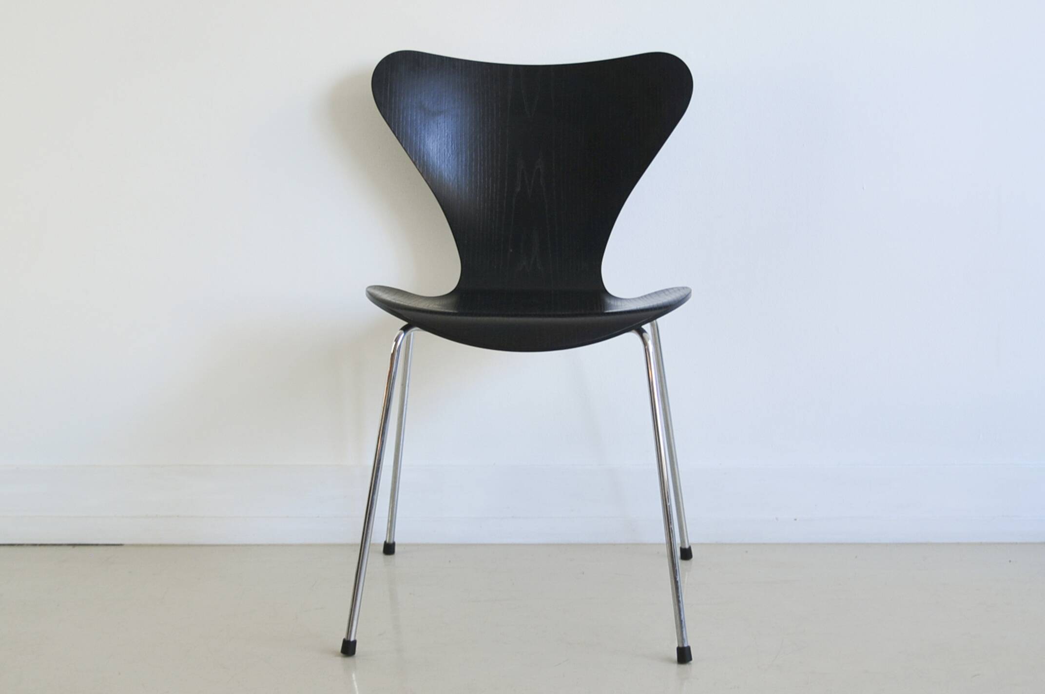 Chaise Black Butterfly d'Arne Jacobsen