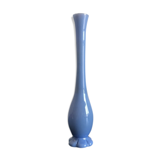 Blue soliflore in opaline