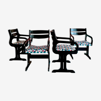 Ensemble de 4 chaises de salle à manger rénovées des années 60 space age
