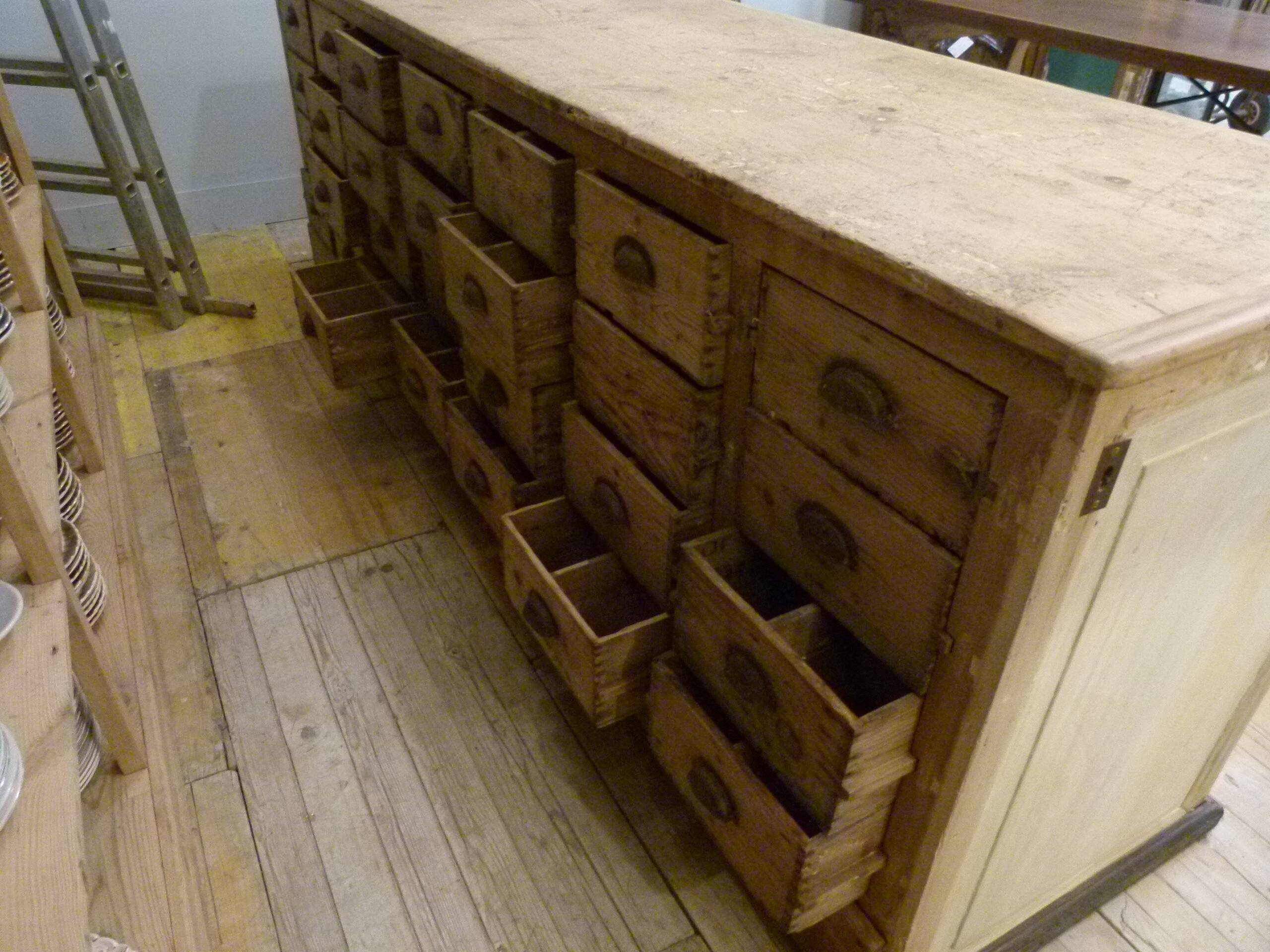Counter shop 35 drawers