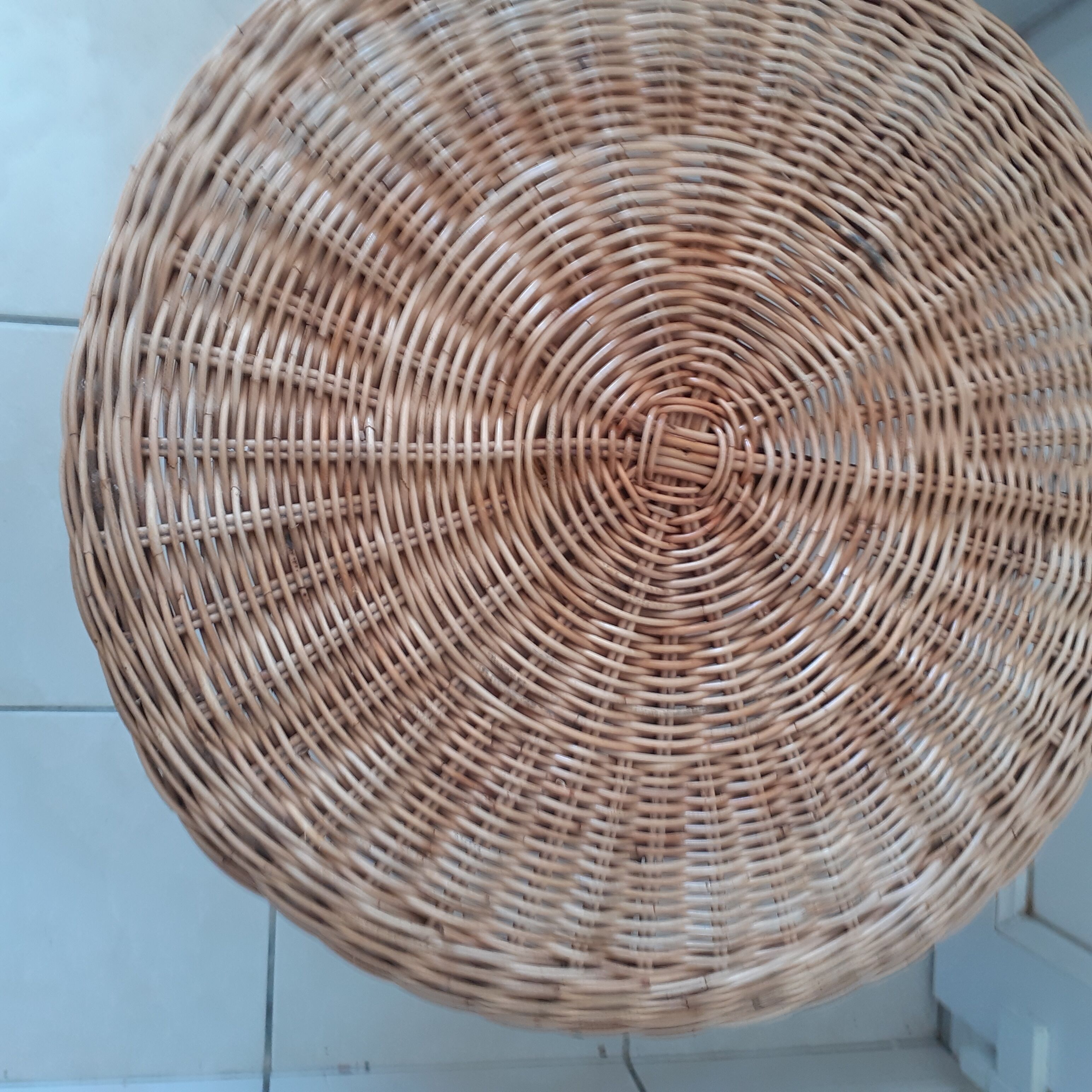 Pedestal table 2 floors in natural rattan