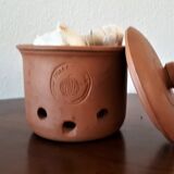 Terracotta pot