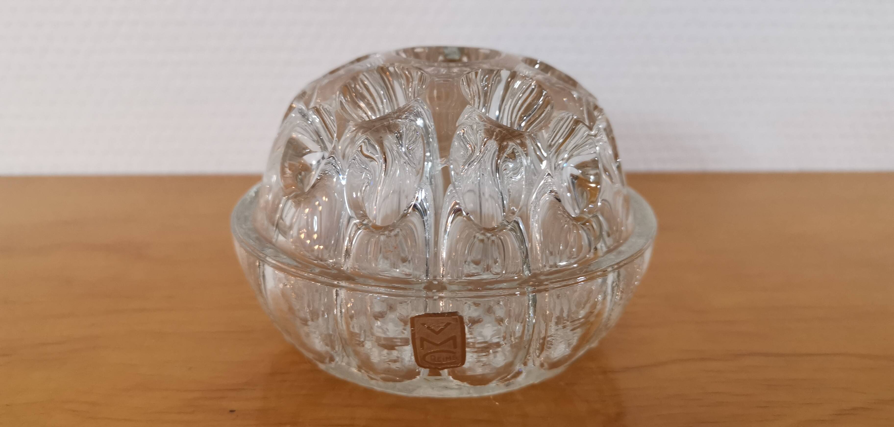 Old flower spade in the shape of a glass ball from Reims France 12cm