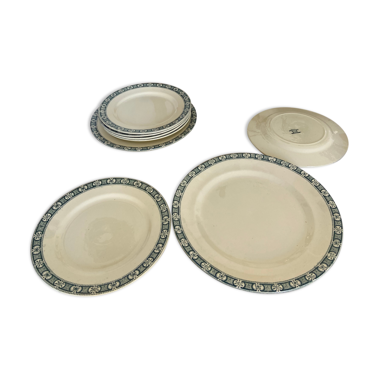 Plates flat porcelain Iron earth Vintage antique tableware