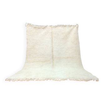 Beni Ouraine handwoven rug, traditional style, size 200 x 300 cm