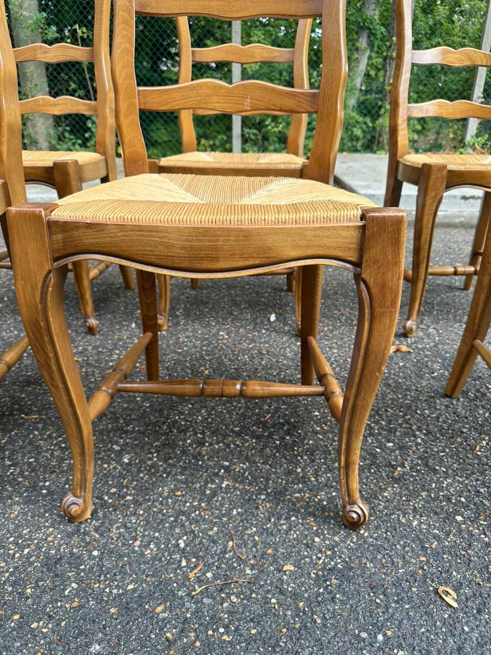 6 Provençal Louis XV chairs in solid wood with rush seats from 1970.
