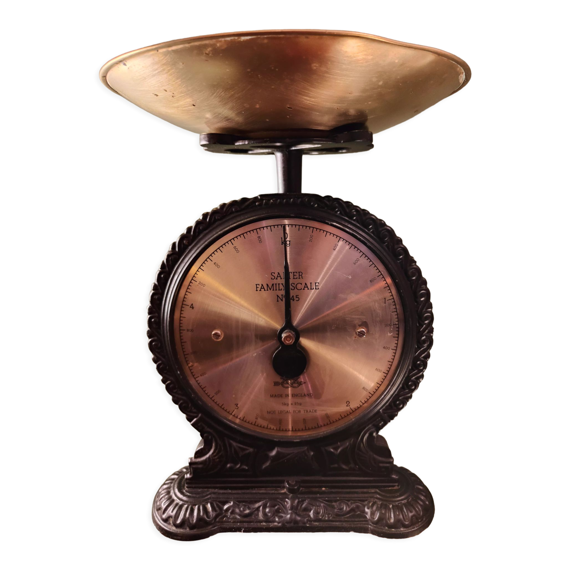 Old household scale "salter family scale n° 45"