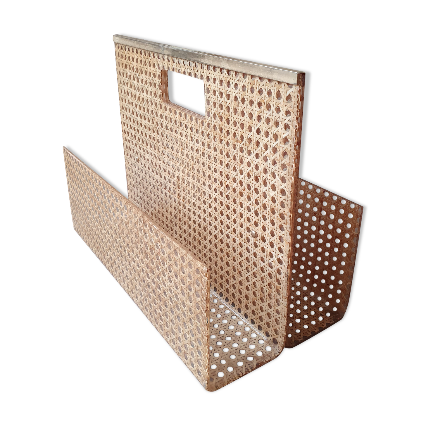 Caning magazine holder