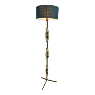 Vintage floor lamp, dating from the 60s.