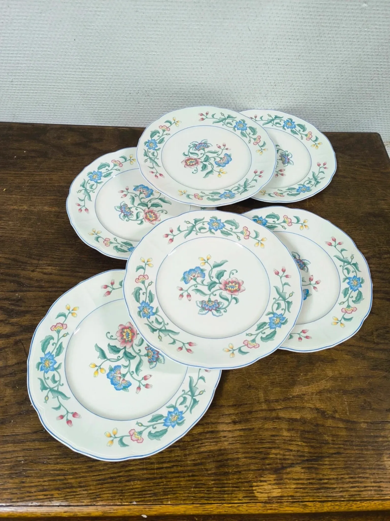 Set of 6 Large Flat Plates Villeroy & Boch "Delia" Vintage 26.5cm