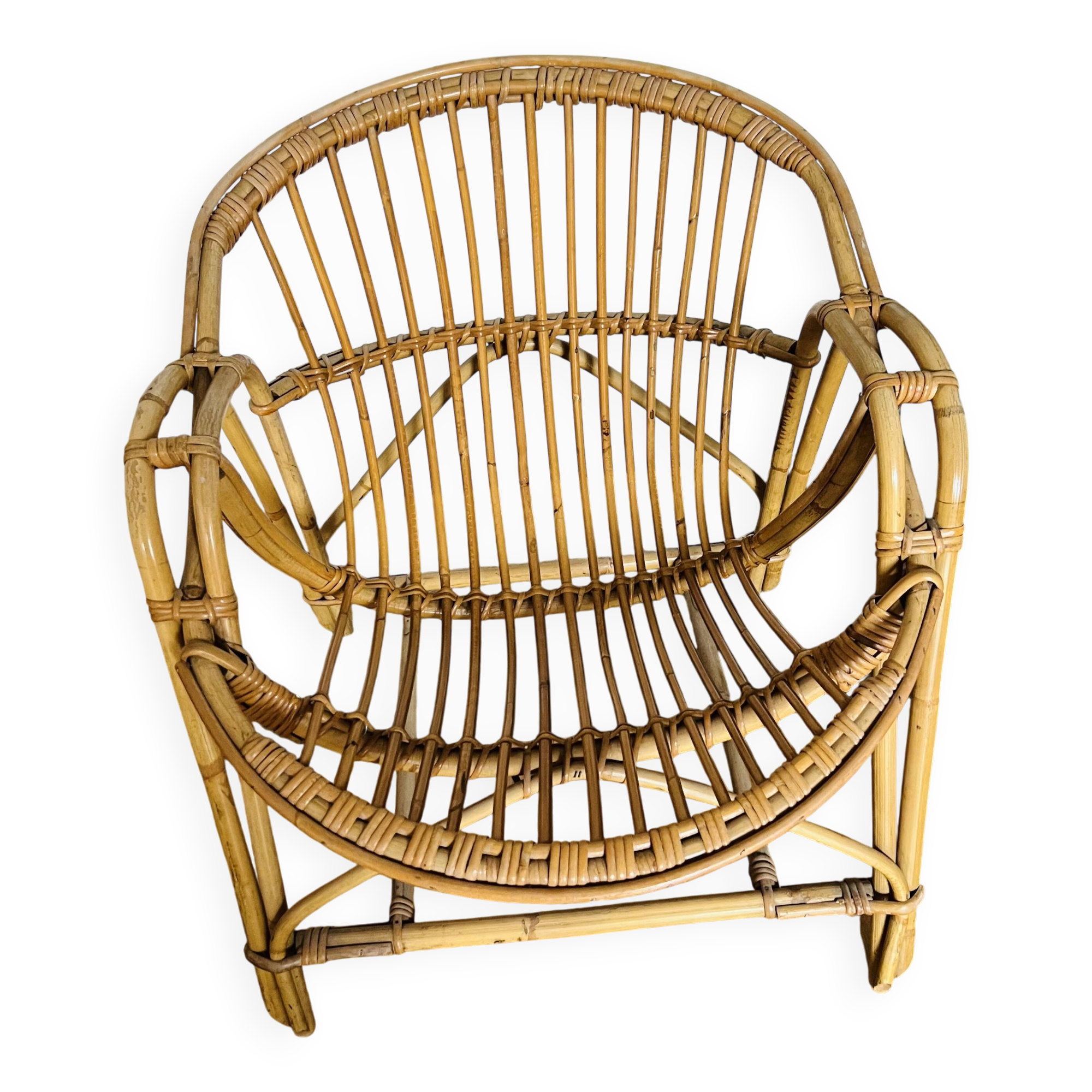 Un fauteuil en cannage  (année 60)