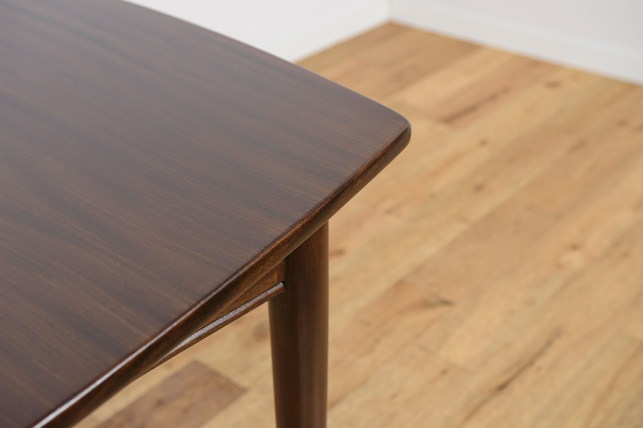 Mid-Century Mahogany Extending Dining Table by White & Newton, United Kingdom, 1960s