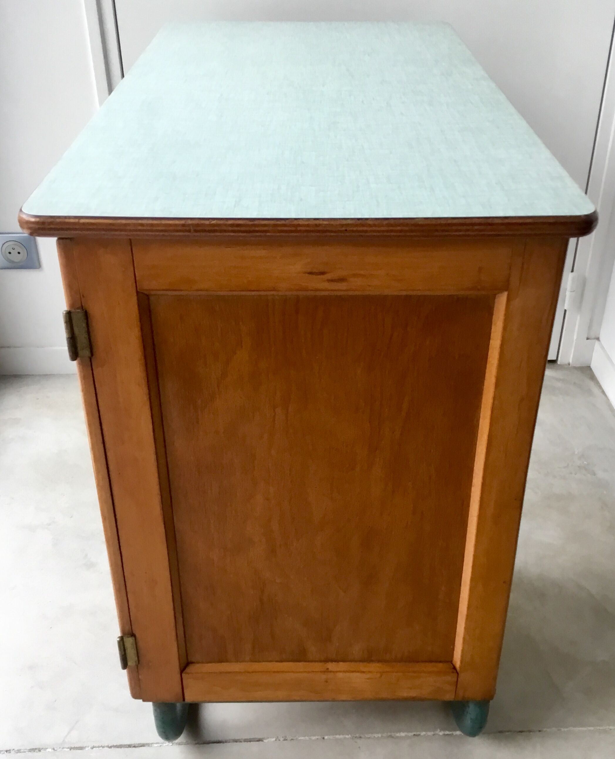 Bureau d’internat pour Mobilor plateau formica 1960