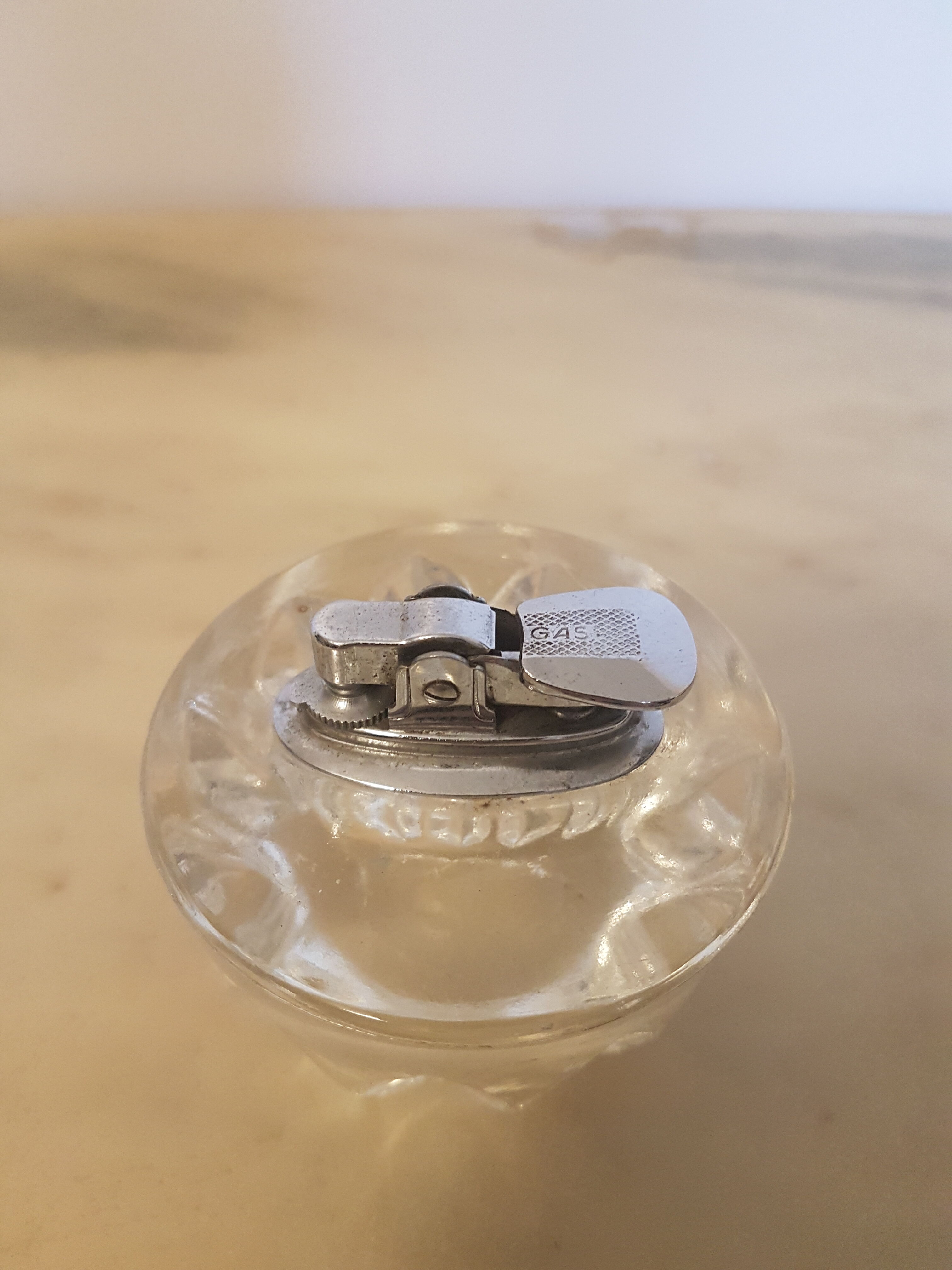 Table lighter