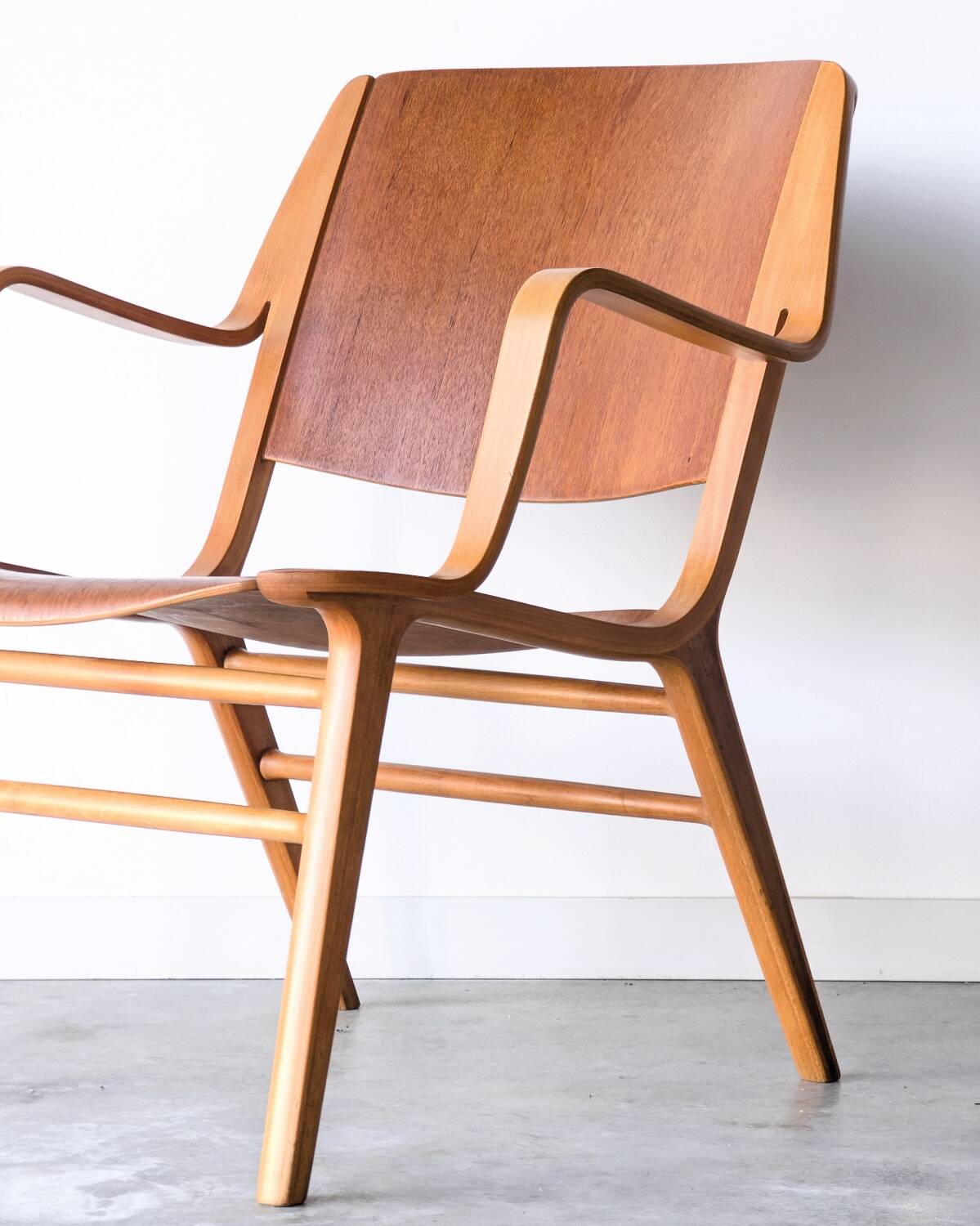Vintage Danish armchair AX by Peter Hvidt, edition Fritz Hansen, 1950.