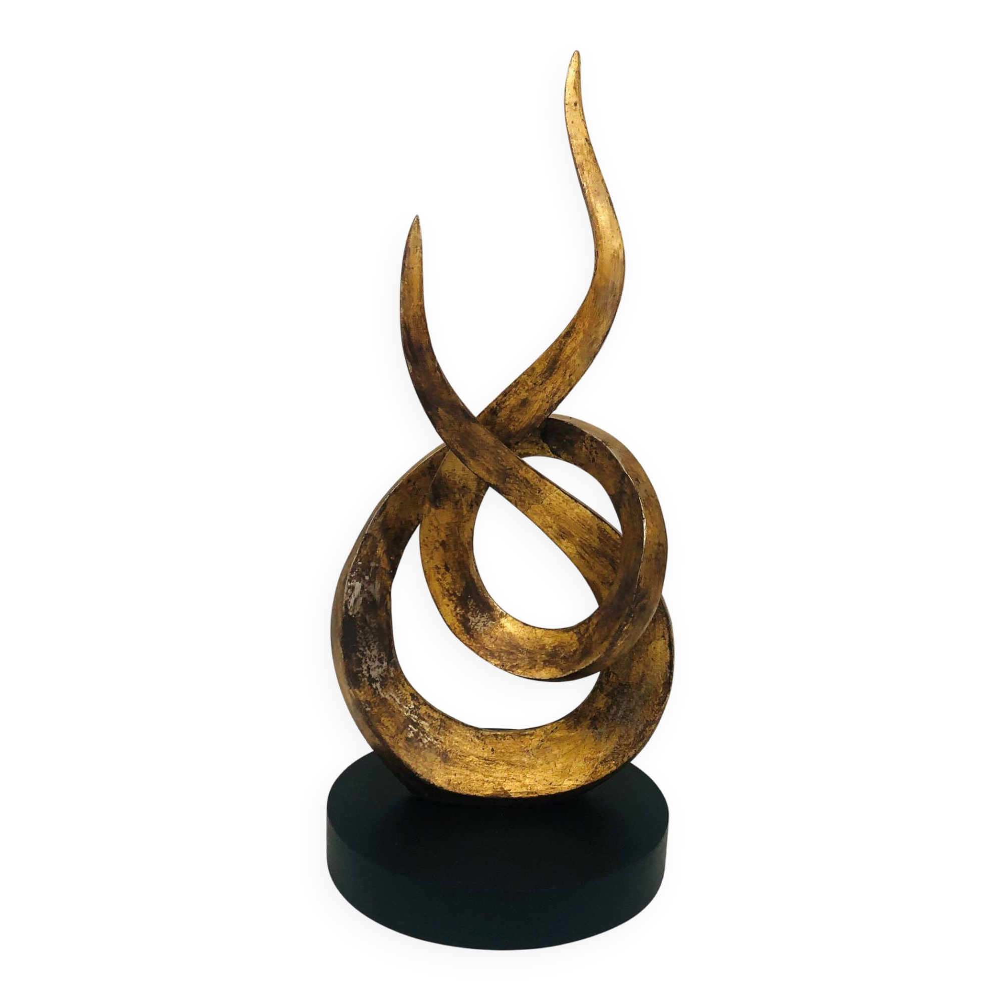 Sculpture of intertwined flames.