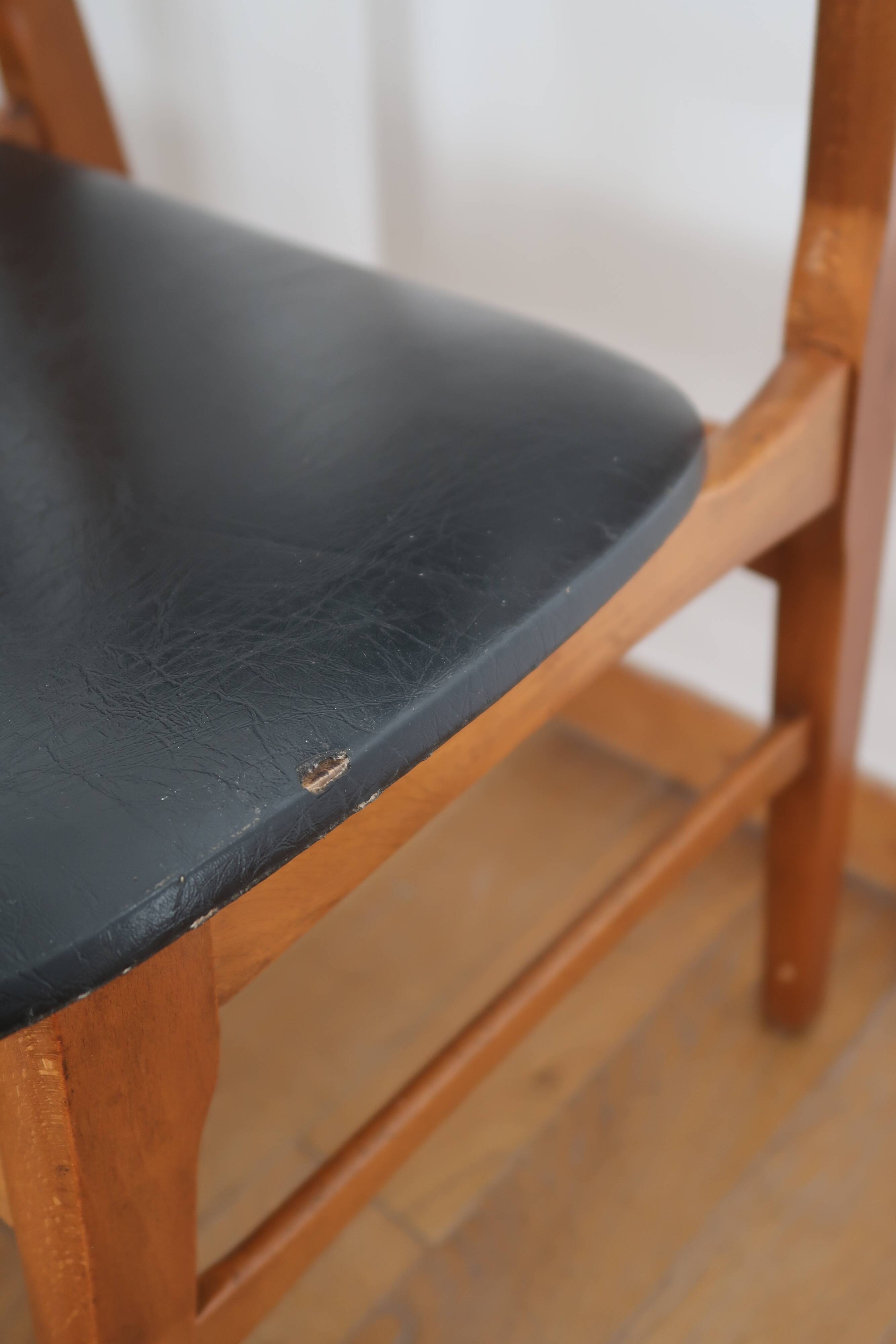Lot de 6 chaises scandinaves skaï noir
