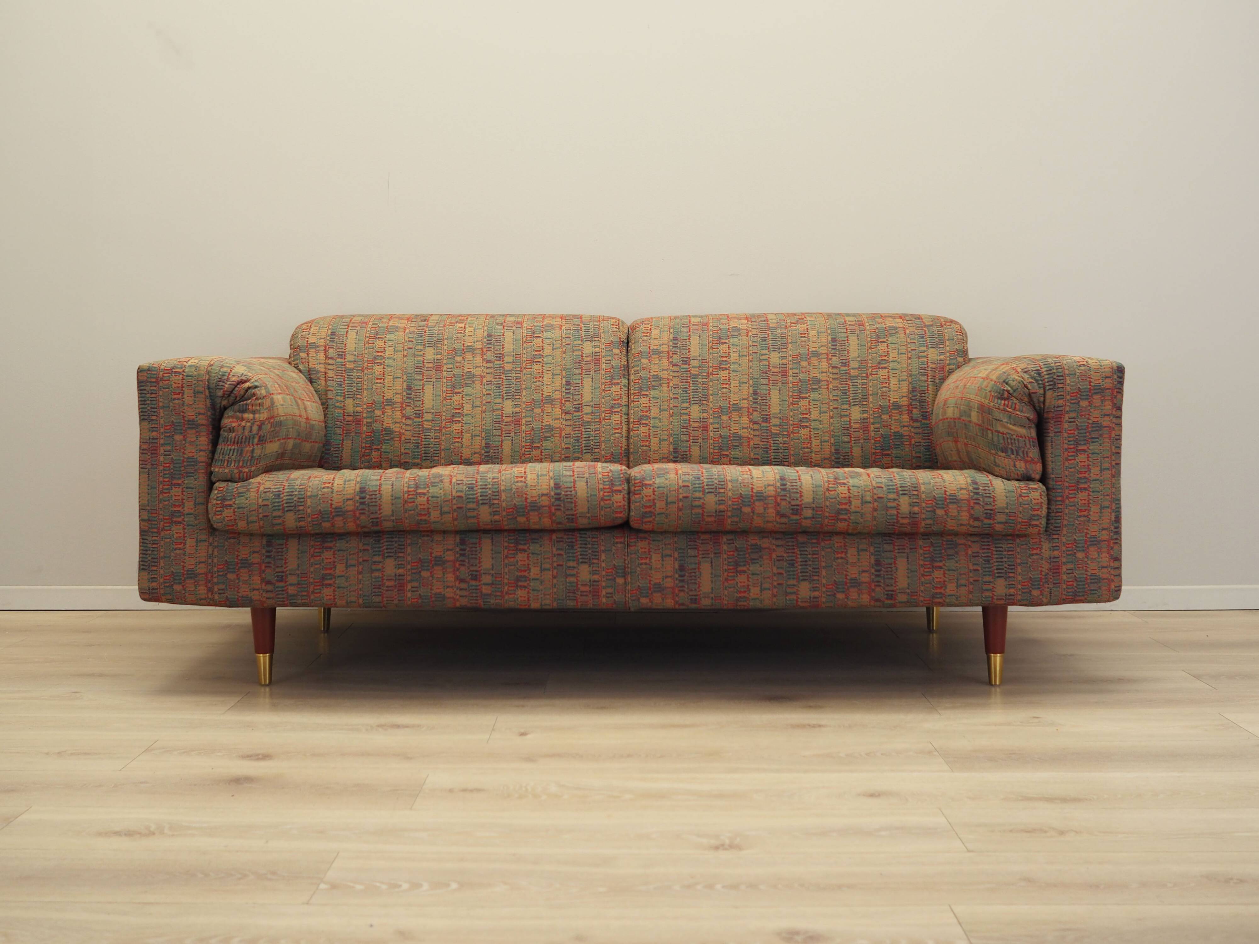 Sofa, Italian design, 1960s, manufacturer: B&B Italia