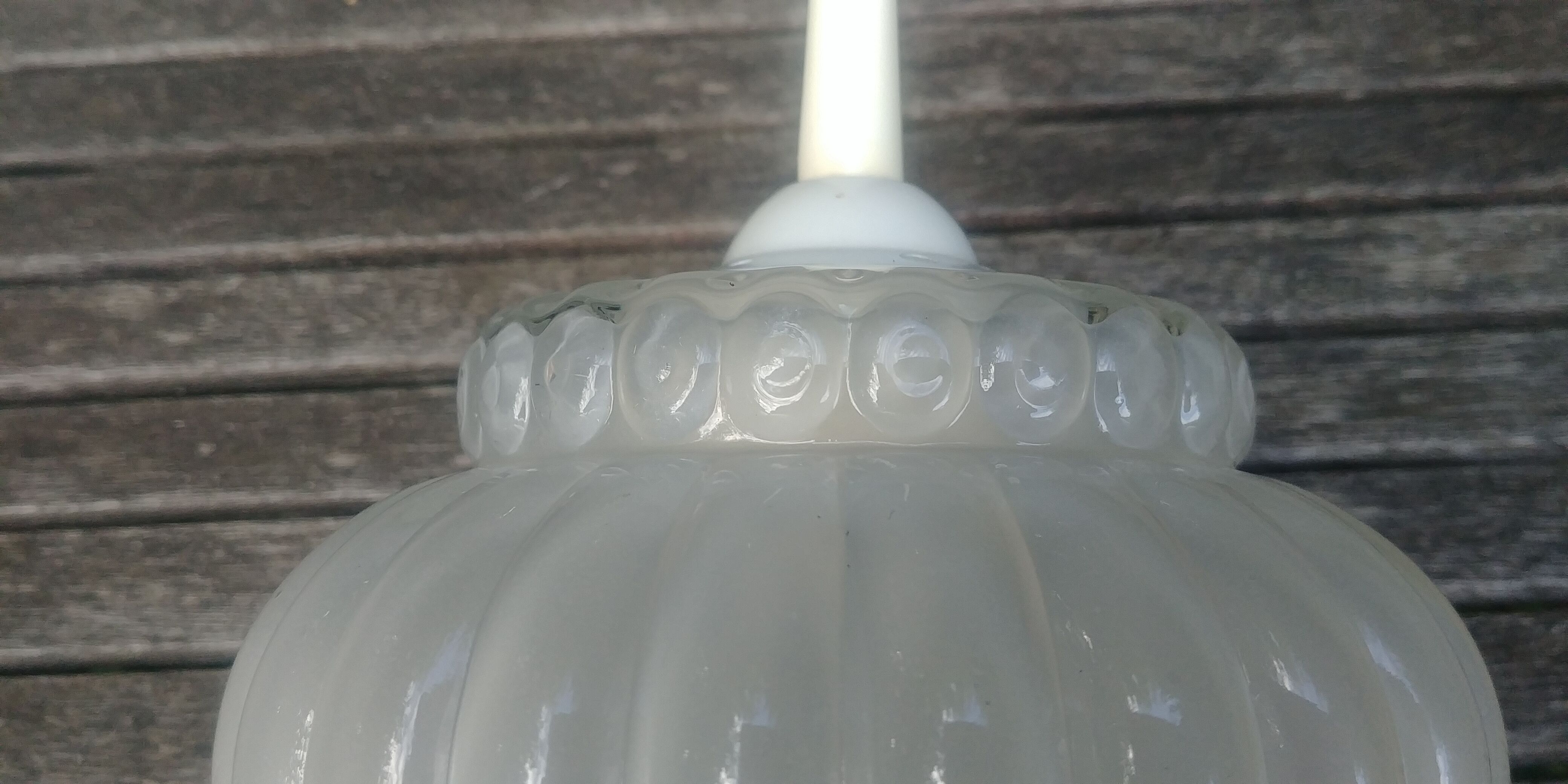 Suspension in vintage frosted glass 70s