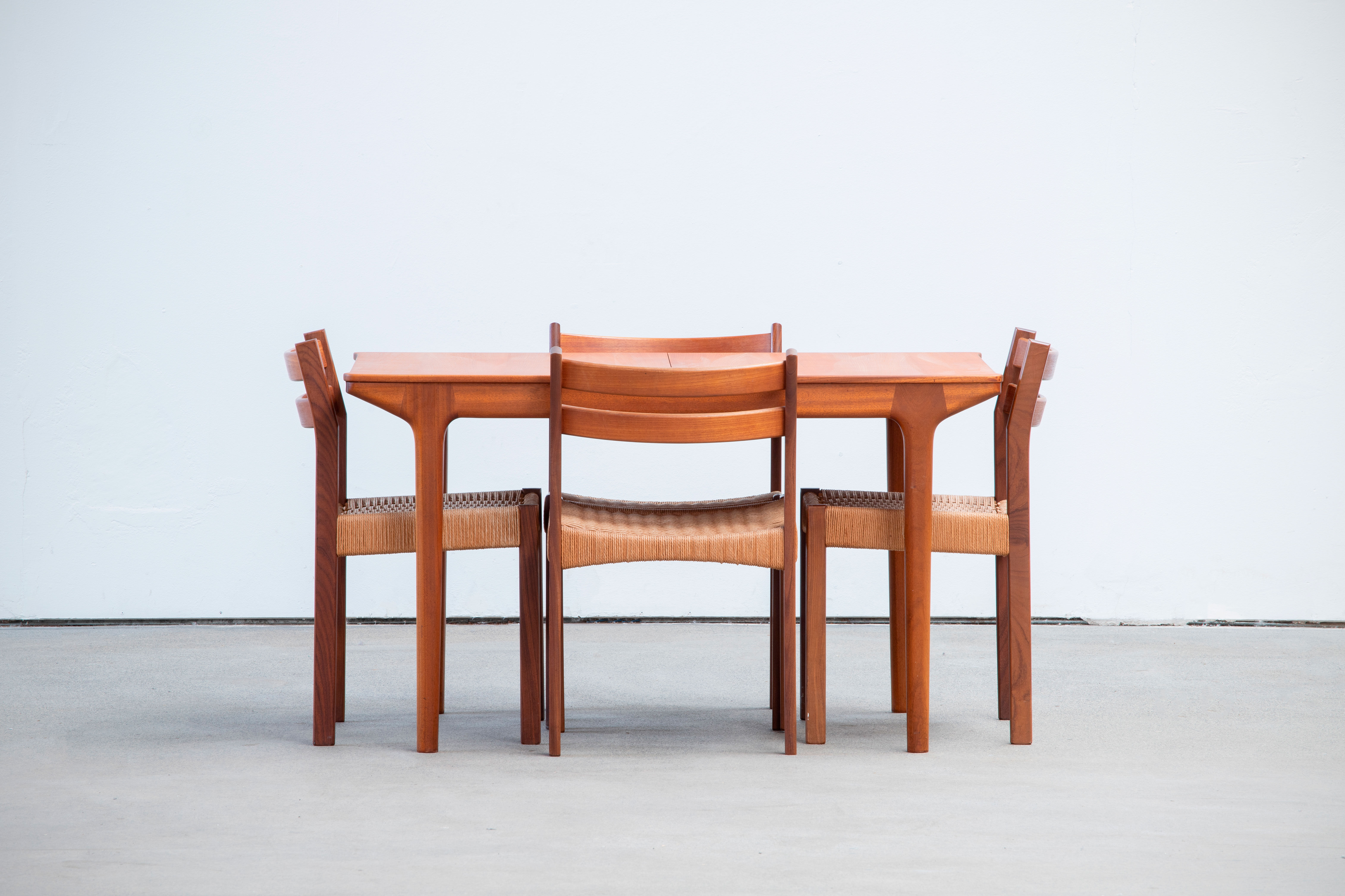 Vintage Scandinavian table design Macintosh 1960