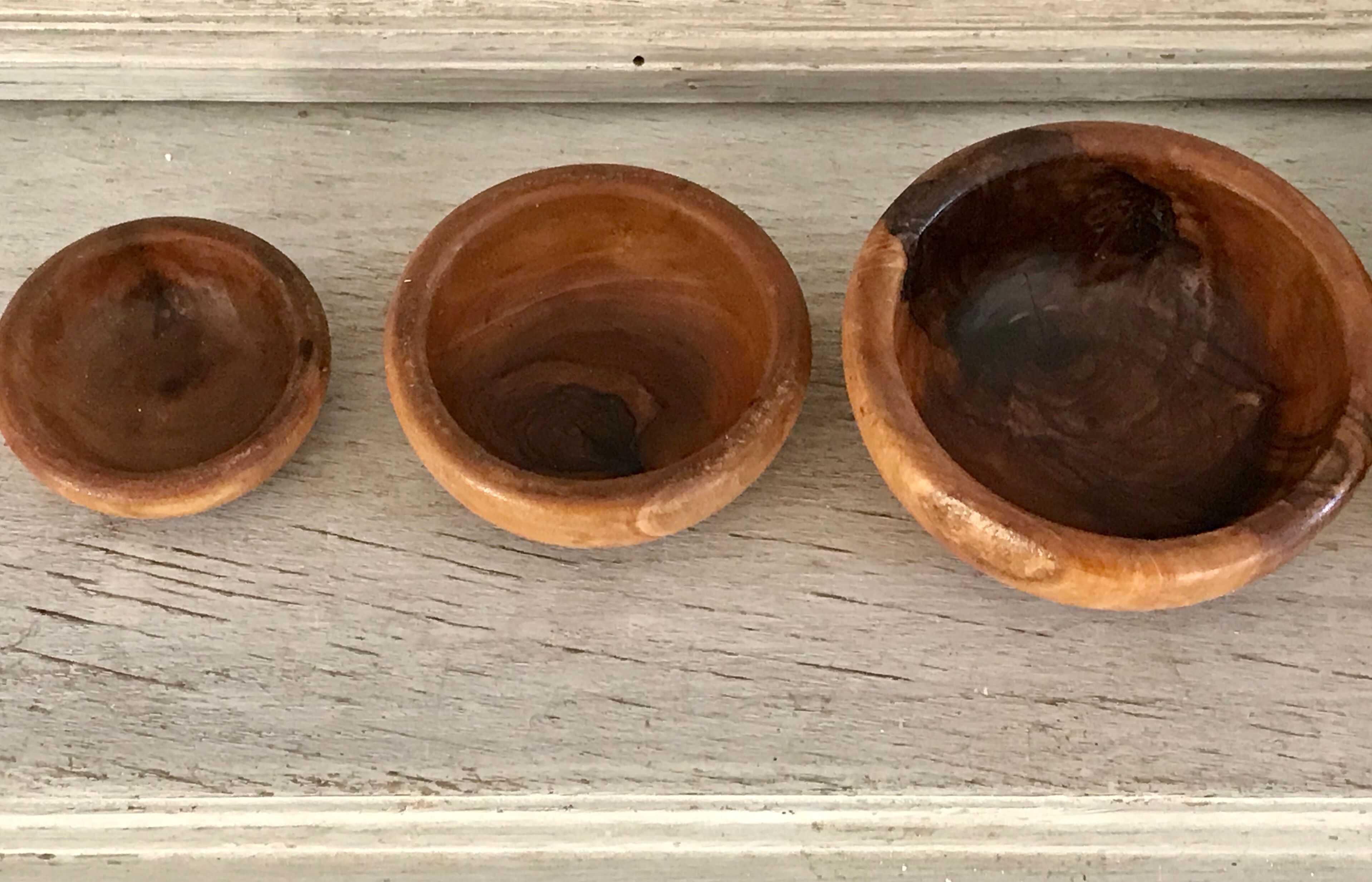 Vintage wooden olive wood bols