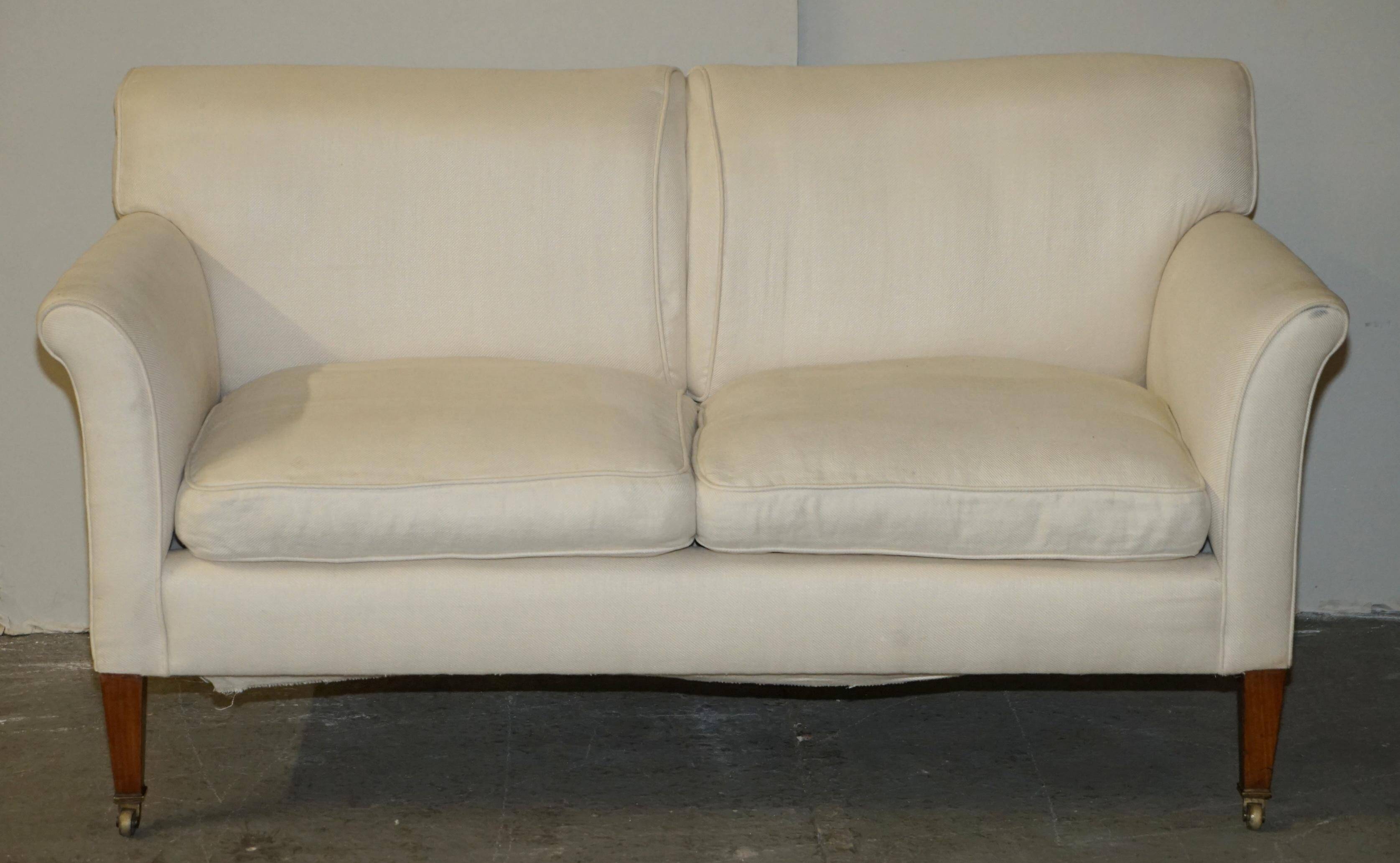Victorian Howard & Son two-seater canapé fully stamped.