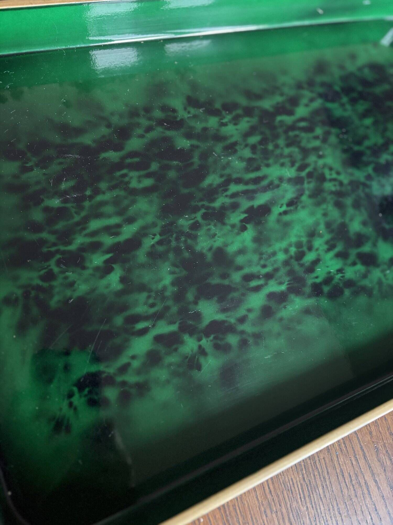 Plateau vintage vert à motif léopard