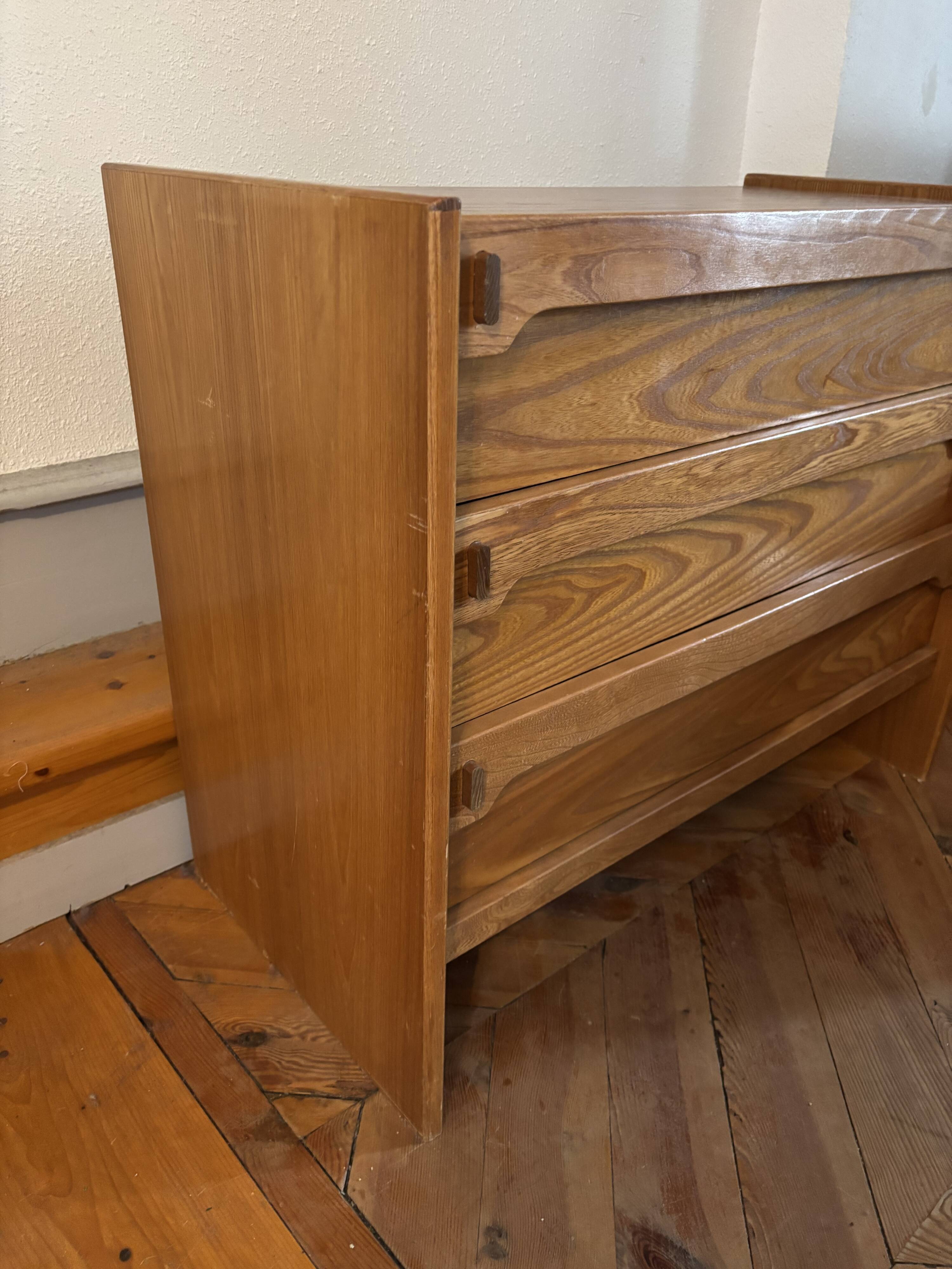 Vintage wooden chest of drawers 1970