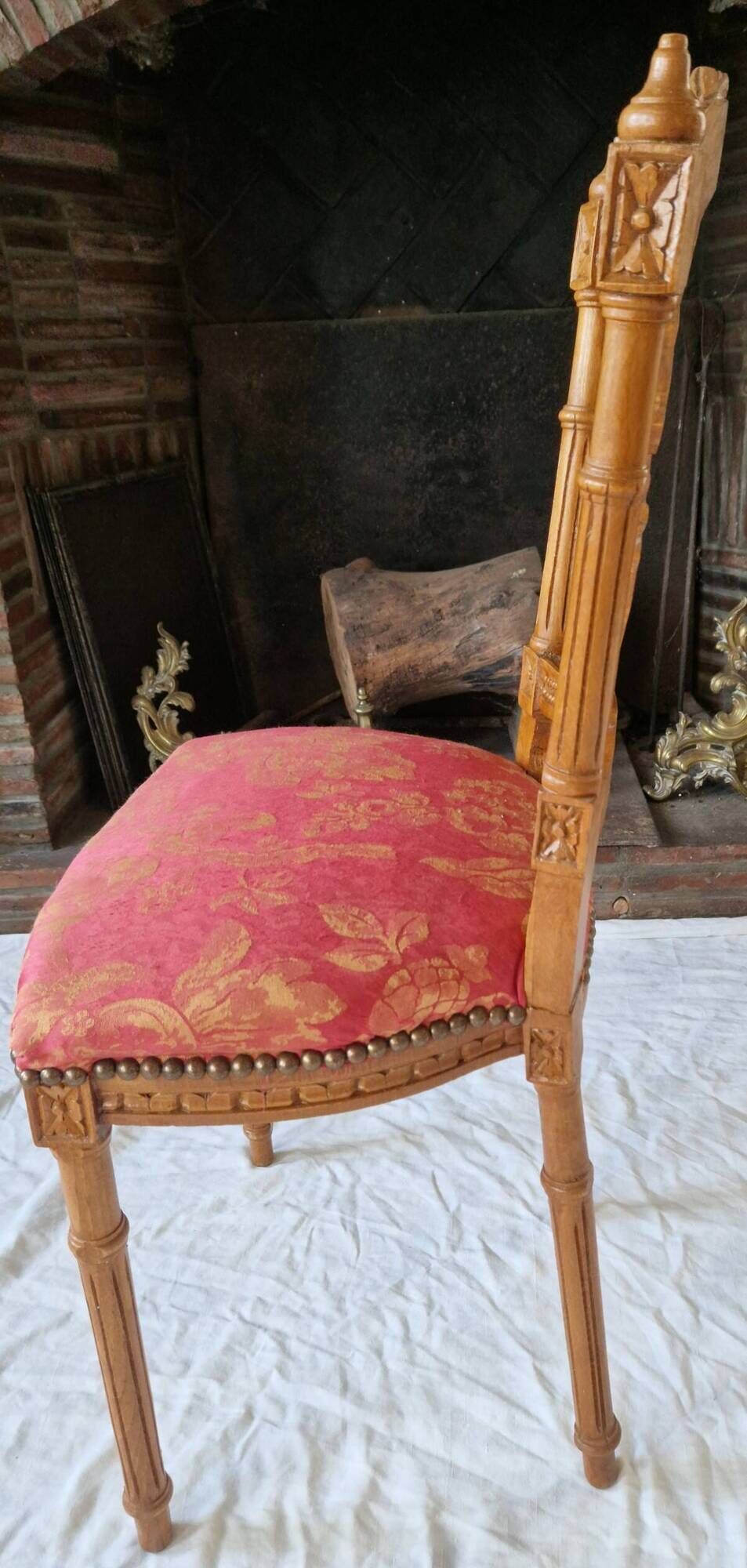 Lyre back chair in carved wood, Louis XVI style, late 19th century.