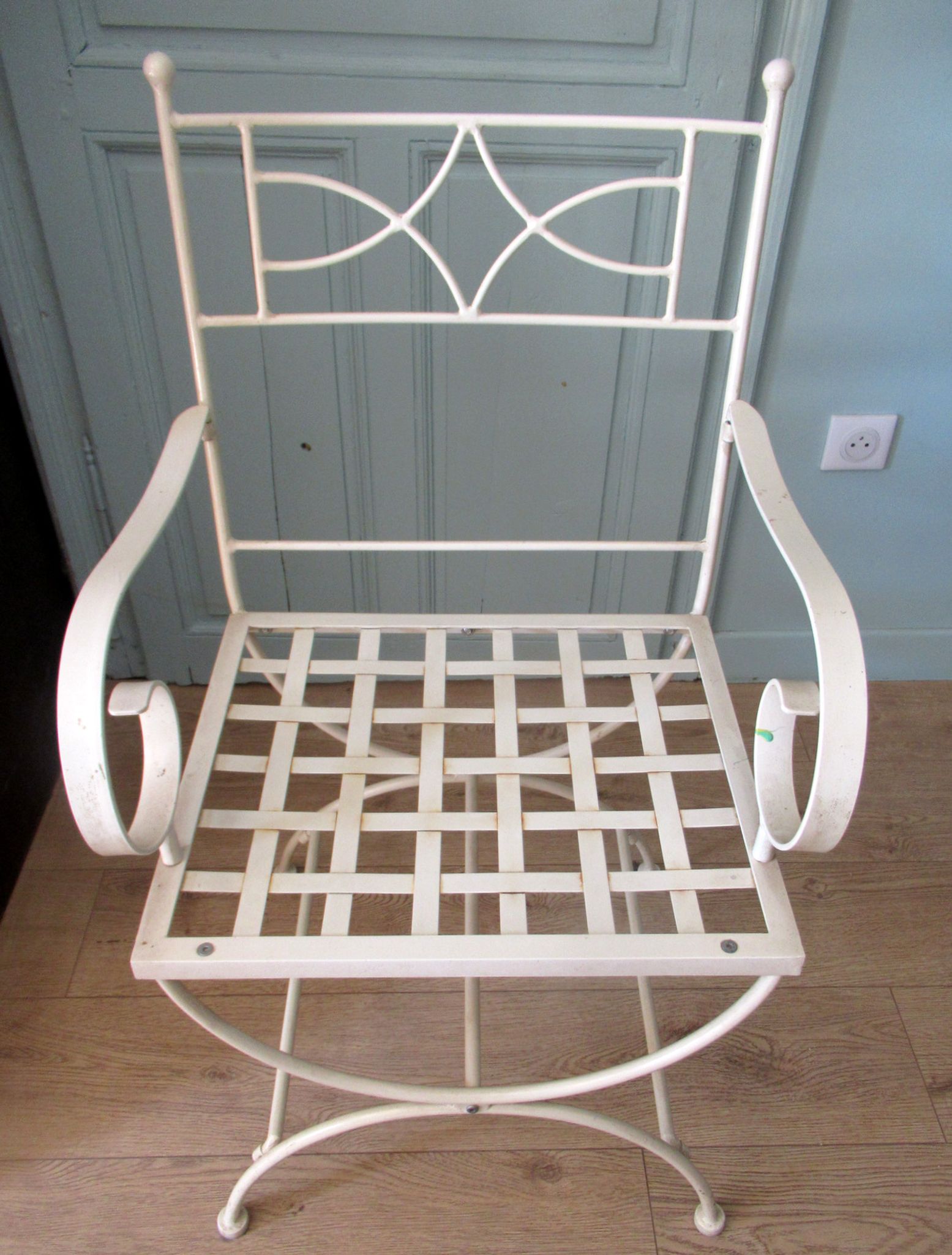 Set of garden seats, made of iron